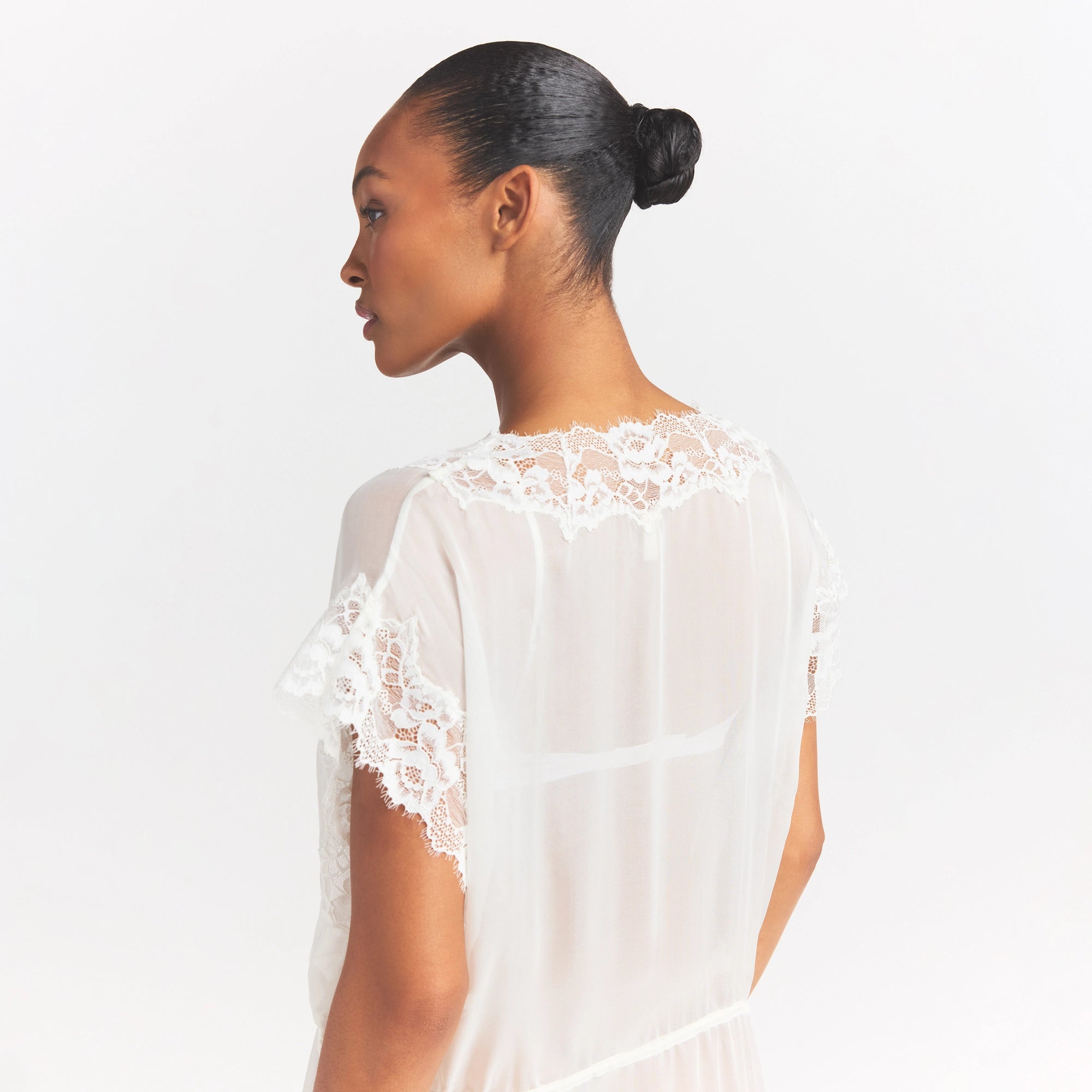 SKIMS ROMANCE LONG ROBE | IVORY - Image 4