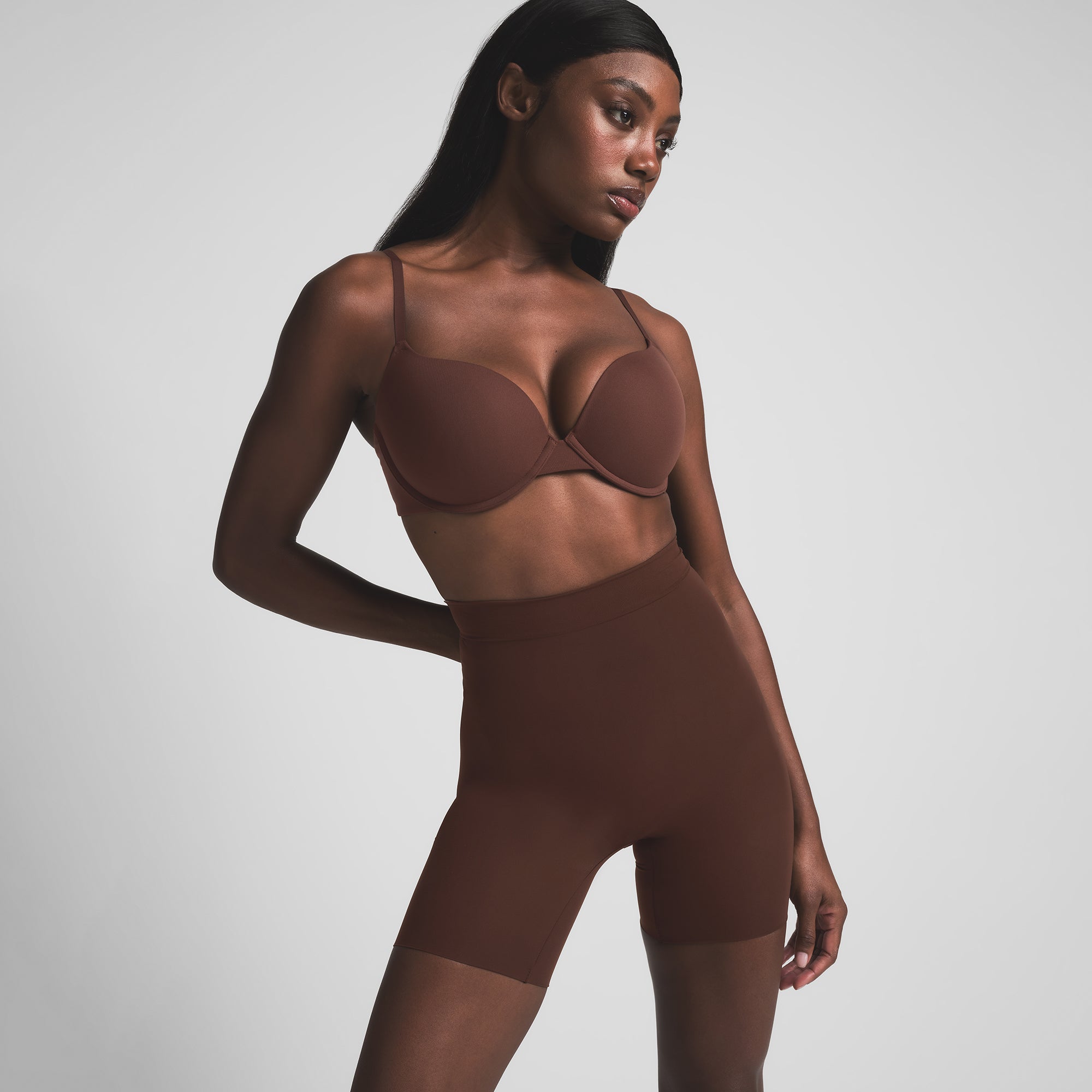 SHEER SEAMLESS HIGH-WAISTED MID THIGH SHORT | COCOA - Image 3