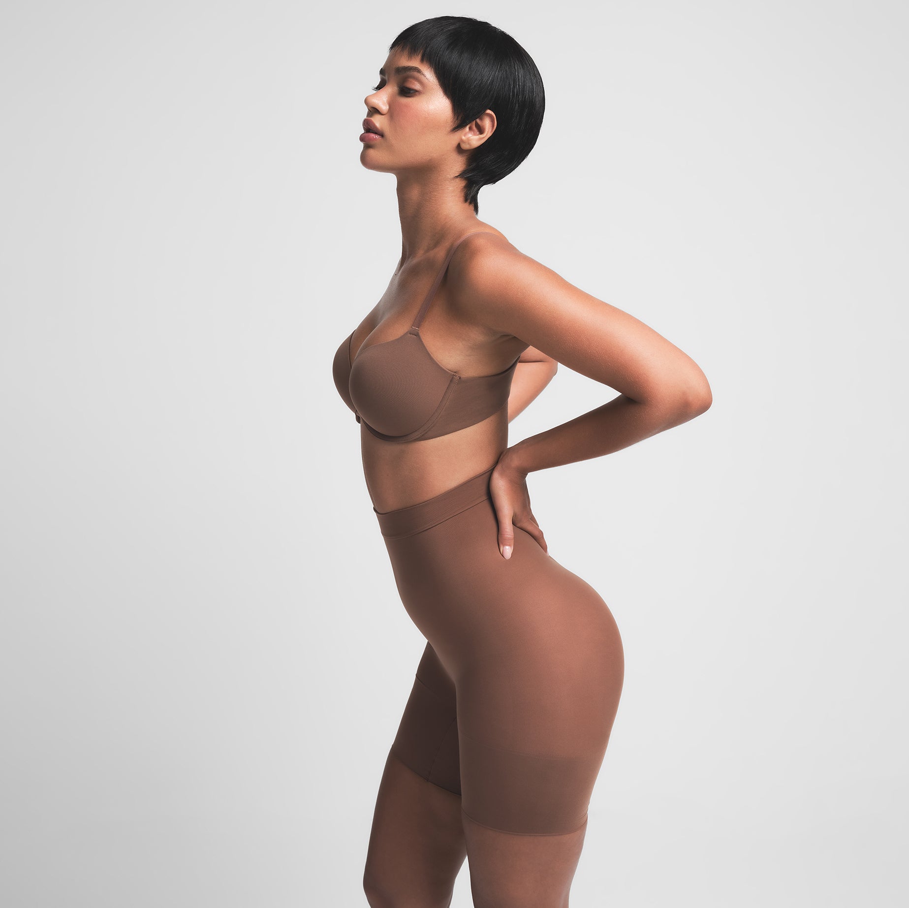 SHEER SEAMLESS HIGH-WAISTED MID THIGH SHORT | JASPER - Image 4