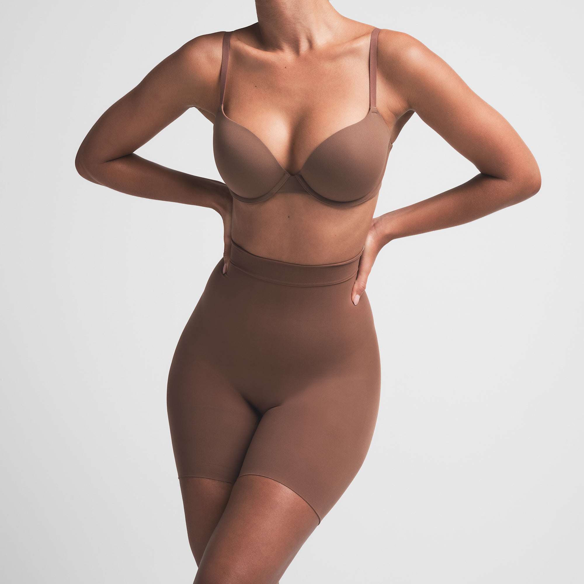 SHEER SEAMLESS HIGH-WAISTED MID THIGH SHORT | JASPER - Image 3