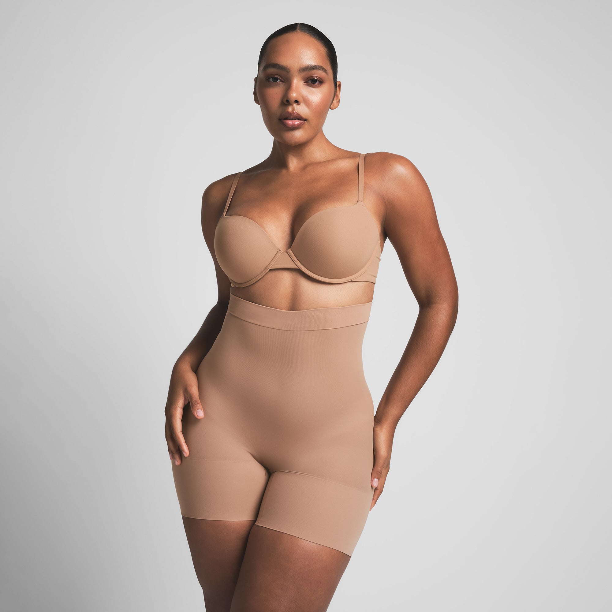 SHEER SEAMLESS HIGH-WAISTED MID THIGH SHORT | SIENNA - Image 4