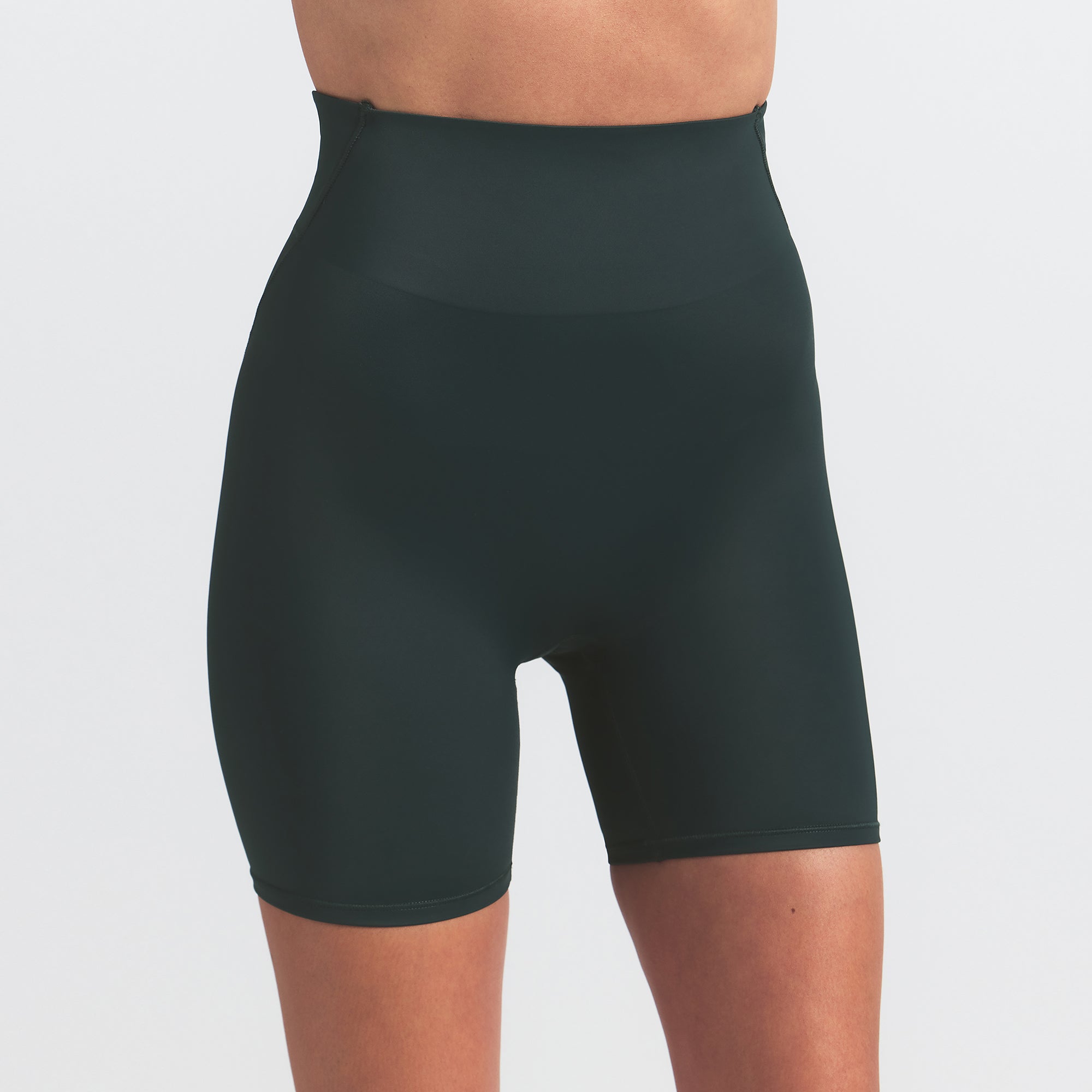 NikeSKIMS SHINE BONDED WAIST 5 BIKER SHORT | DARK TEAL - Image 5