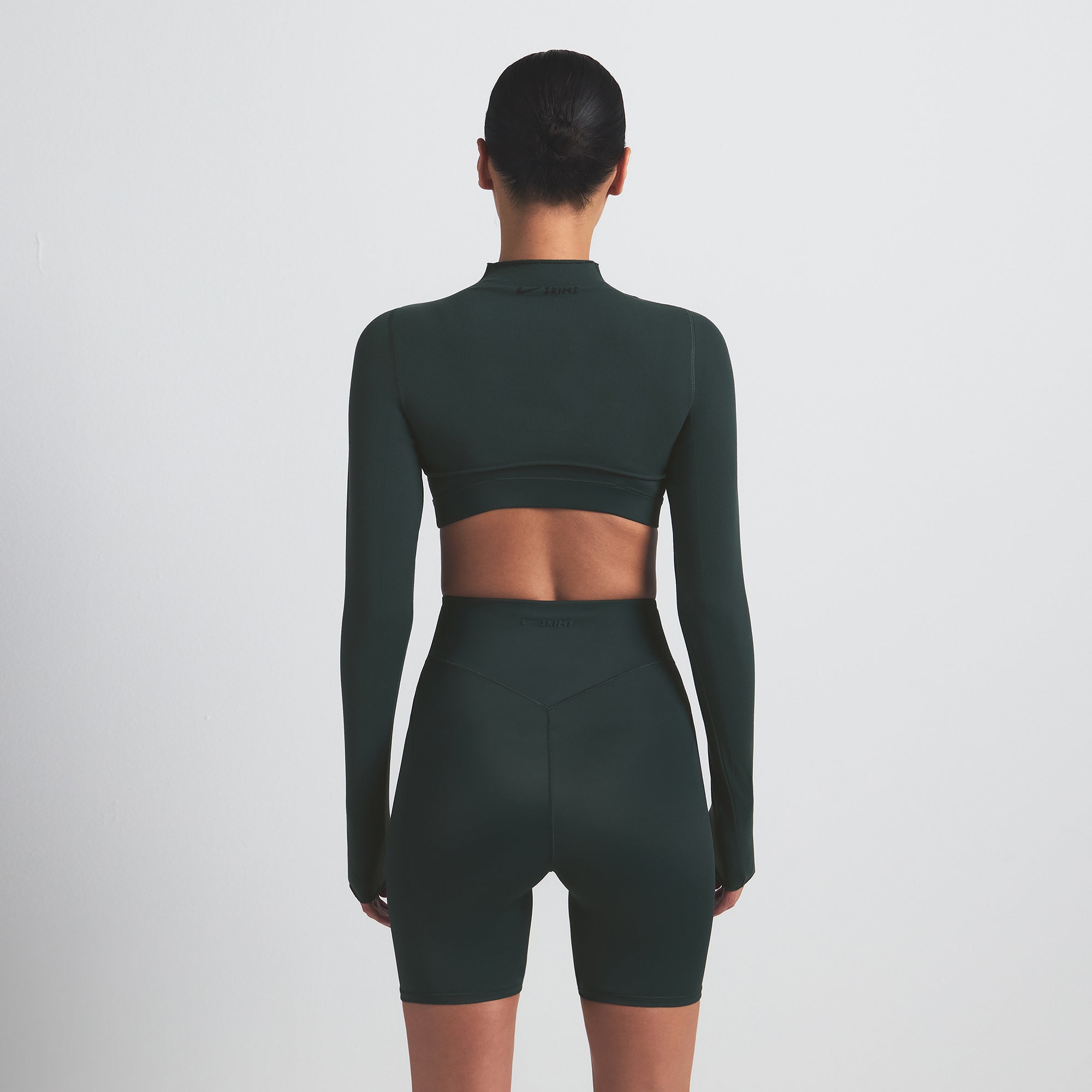 NikeSKIMS SHINE BONDED WAIST 5 BIKER SHORT | DARK TEAL - Image 3