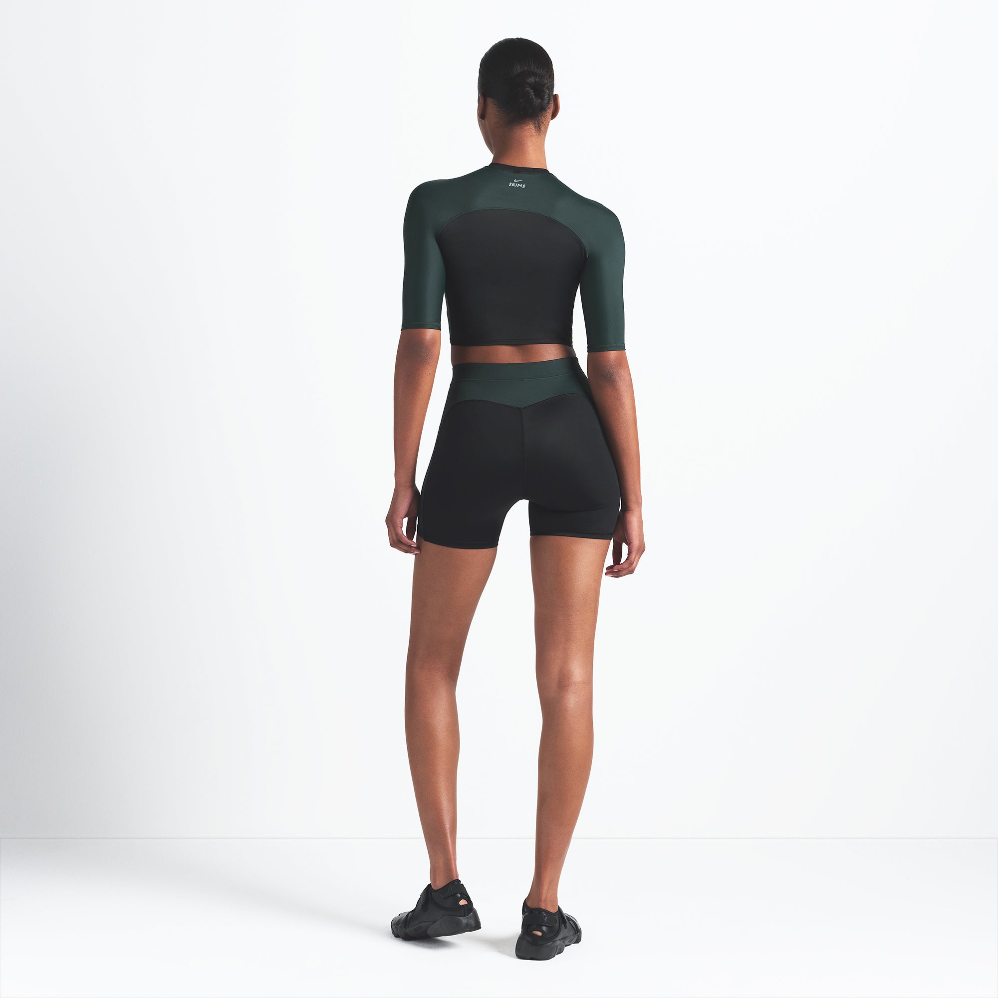 NikeSKIMS SHINE 5 BIKER SHORT | OBSIDIAN AND DARK TEAL - Image 5