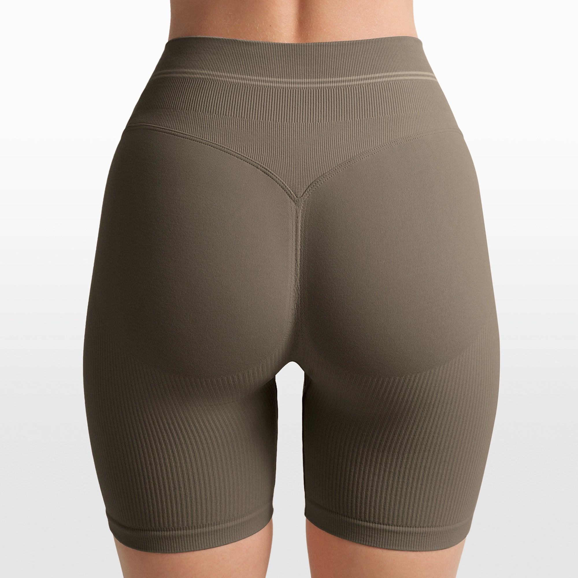 NikeSKIMS RIBBED SEAMLESS 5 BIKER SHORT | DUSTY OAKMOSS - Image 4