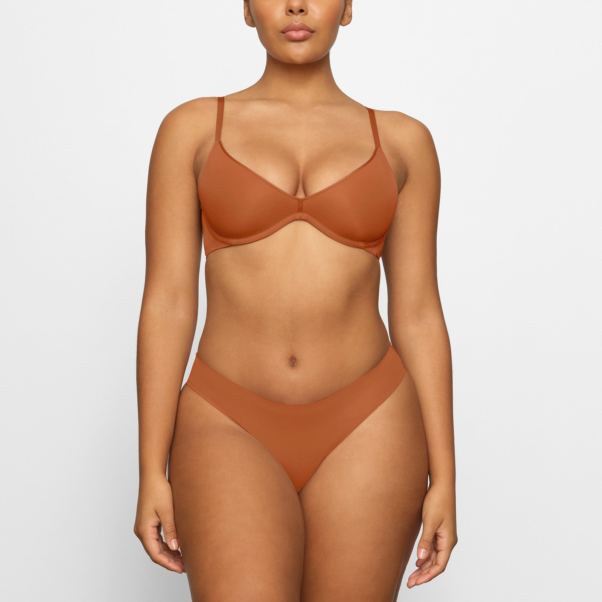 WEIGHTLESS SCOOP BRA | BRONZE - Image 2