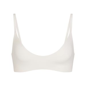 NikeSKIMS MATTE MICRO SCOOP BRA | IVORY
