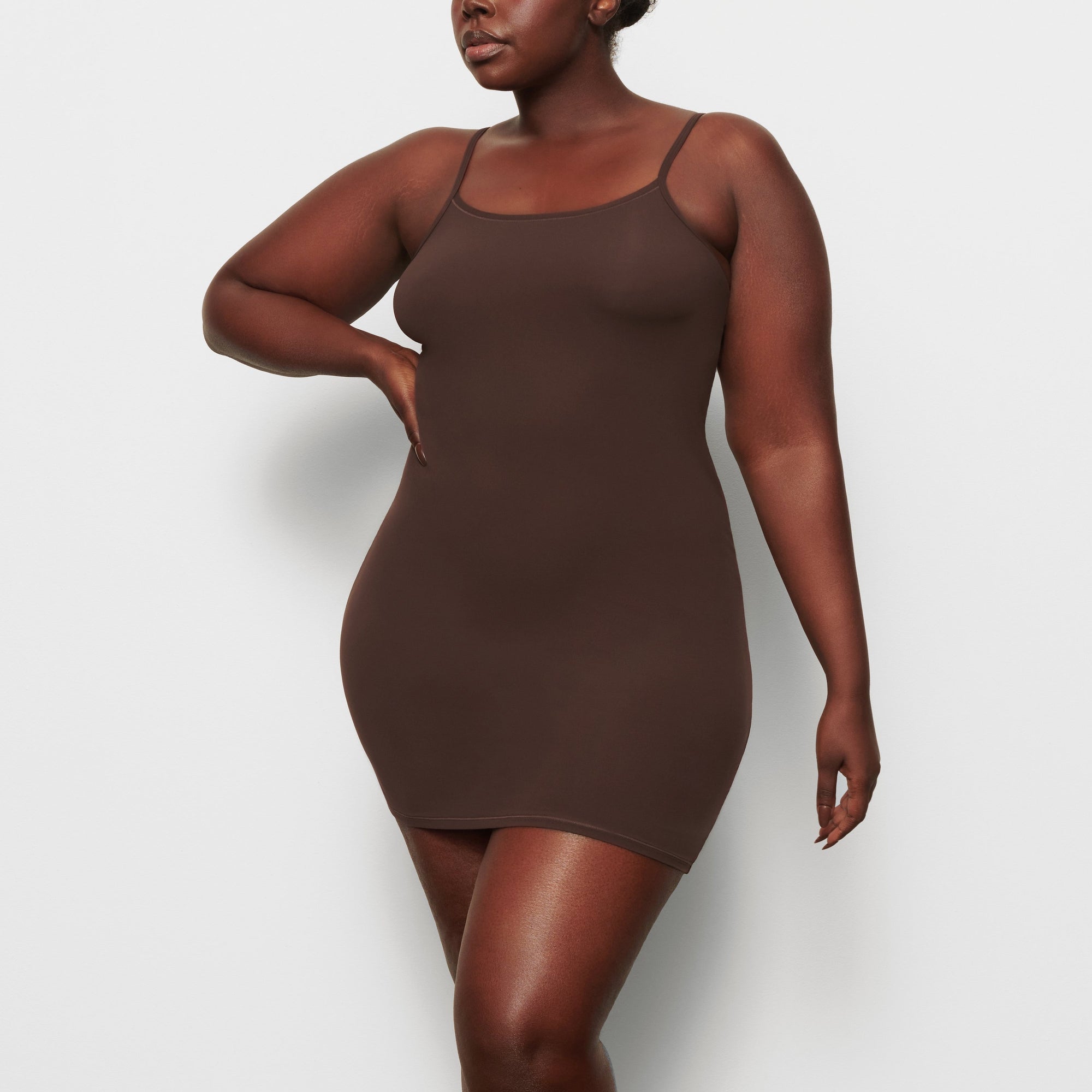 FITS EVERYBODY SLIP DRESS | COCOA - Image 2