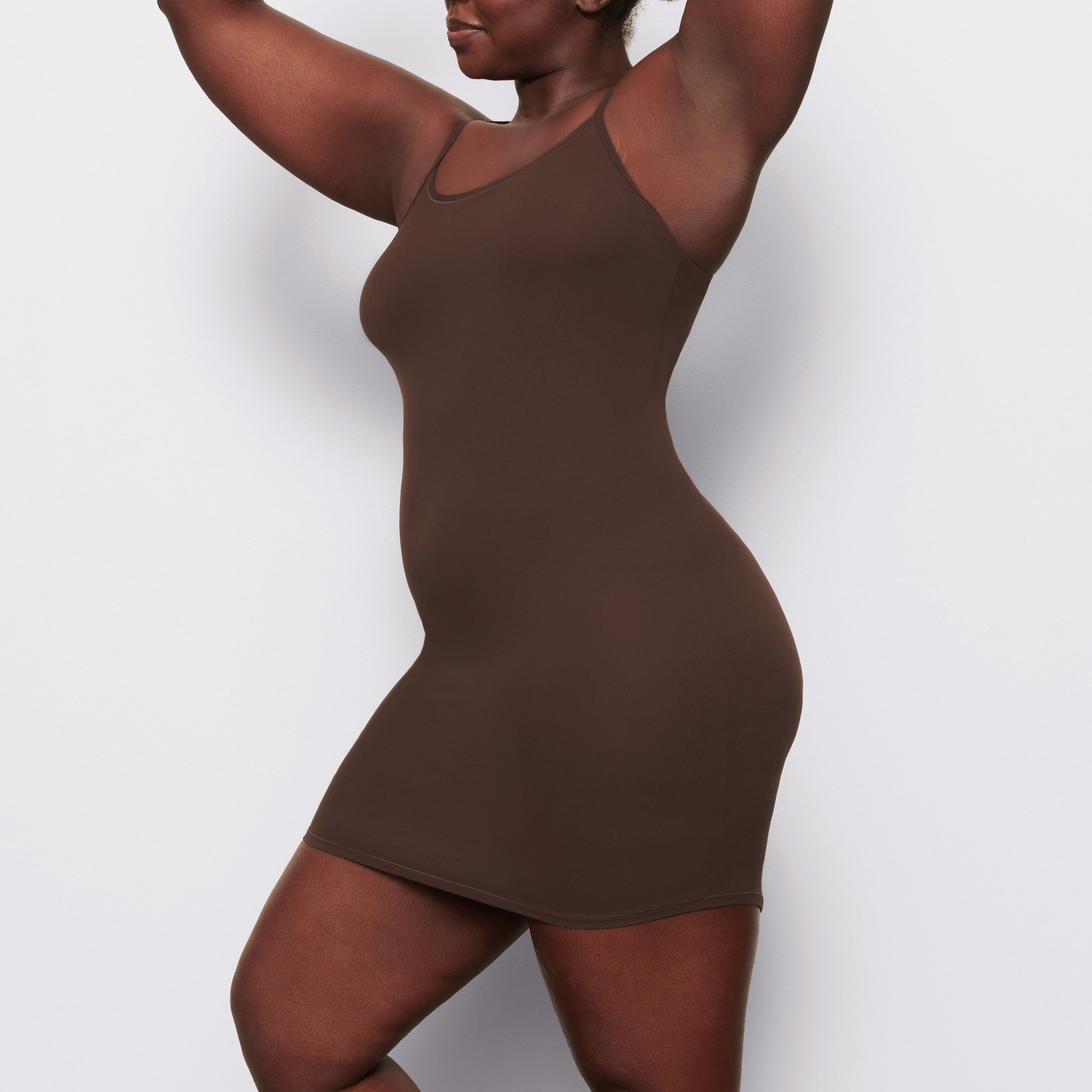 FITS EVERYBODY SLIP DRESS | COCOA - Image 3