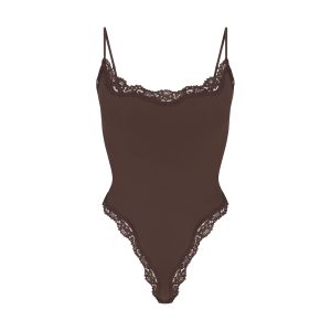 FITS EVERYBODY LACE CAMI BODYSUIT | ESPRESSO