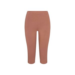 SMOOTH LAYERS HIGH-WAISTED CAPRI | NUTMEG