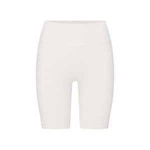 NikeSKIMS MATTE 5 BIKER SHORT | IVORY