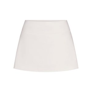 NikeSKIMS MATTE SKORT | IVORY