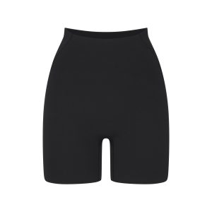 NikeSKIMS STUDIO STRETCH 5 BIKER SHORT | OBSIDIAN