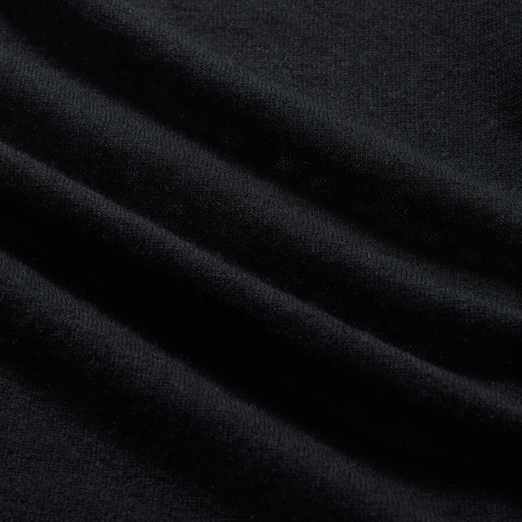 FEATHERWEIGHT CASHMERE LONG SLEEVE TOP | ONYX - Image 6