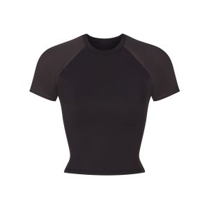 NikeSKIMS MATTE SHINE MIX CROPPED BABY T-SHIRT | OBSIDIAN AND IGNEOUS