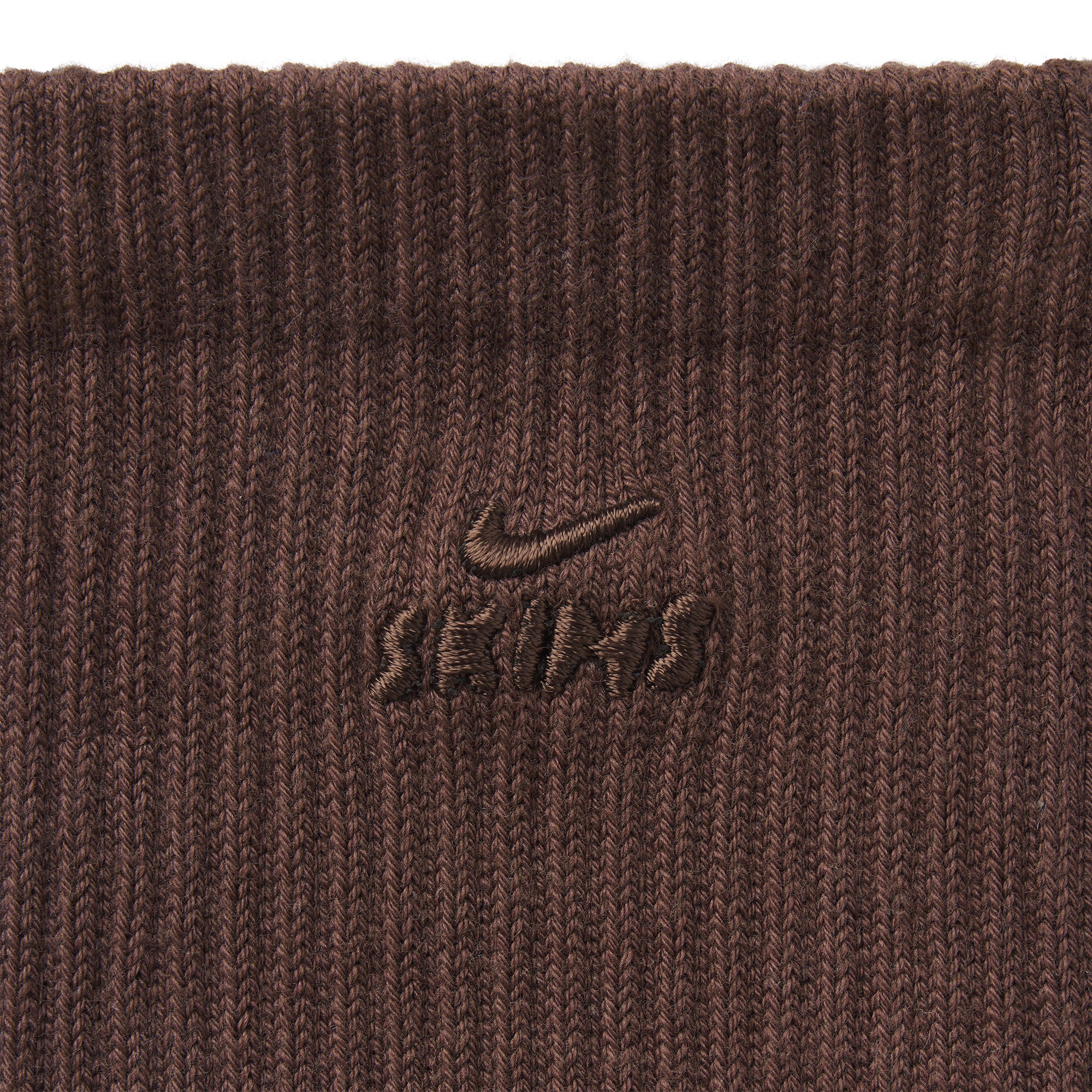 NikeSKIMS ACCESSORIES DRI-FITâ„¢ PILATES GRIP CREW SOCK | DARK SEPIA - Image 6