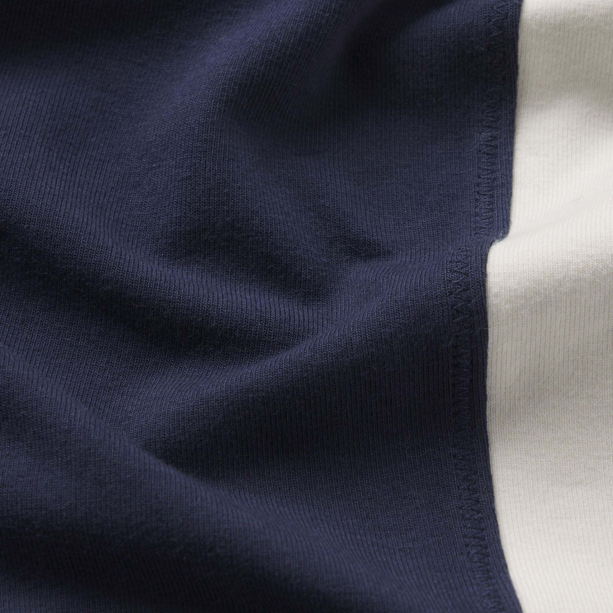 OUTDOOR HIGH-WAISTED LEGGING | NAVY ECRU CONTRAST - Image 6