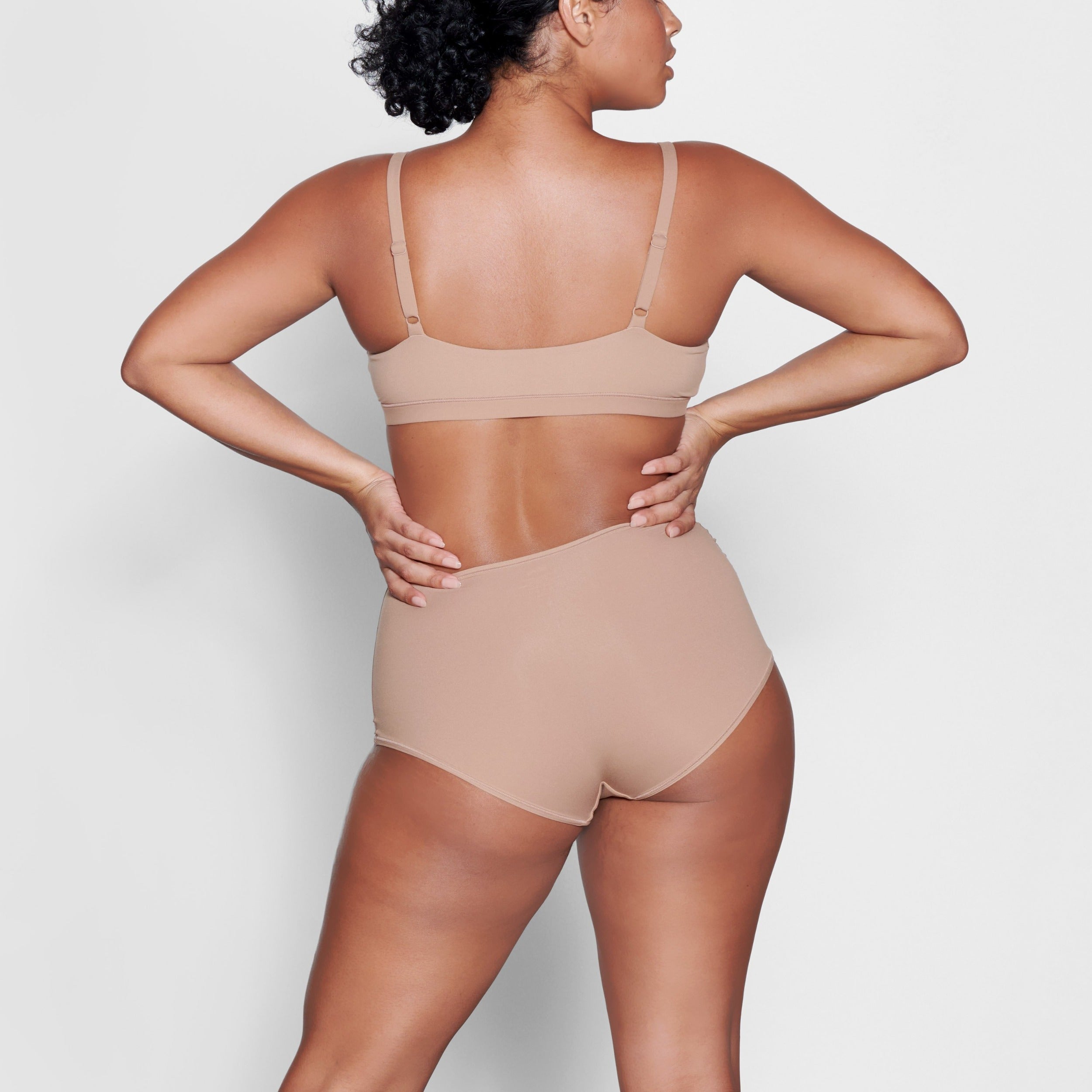 FITS EVERYBODY BOY SHORT | SIENNA - Image 4