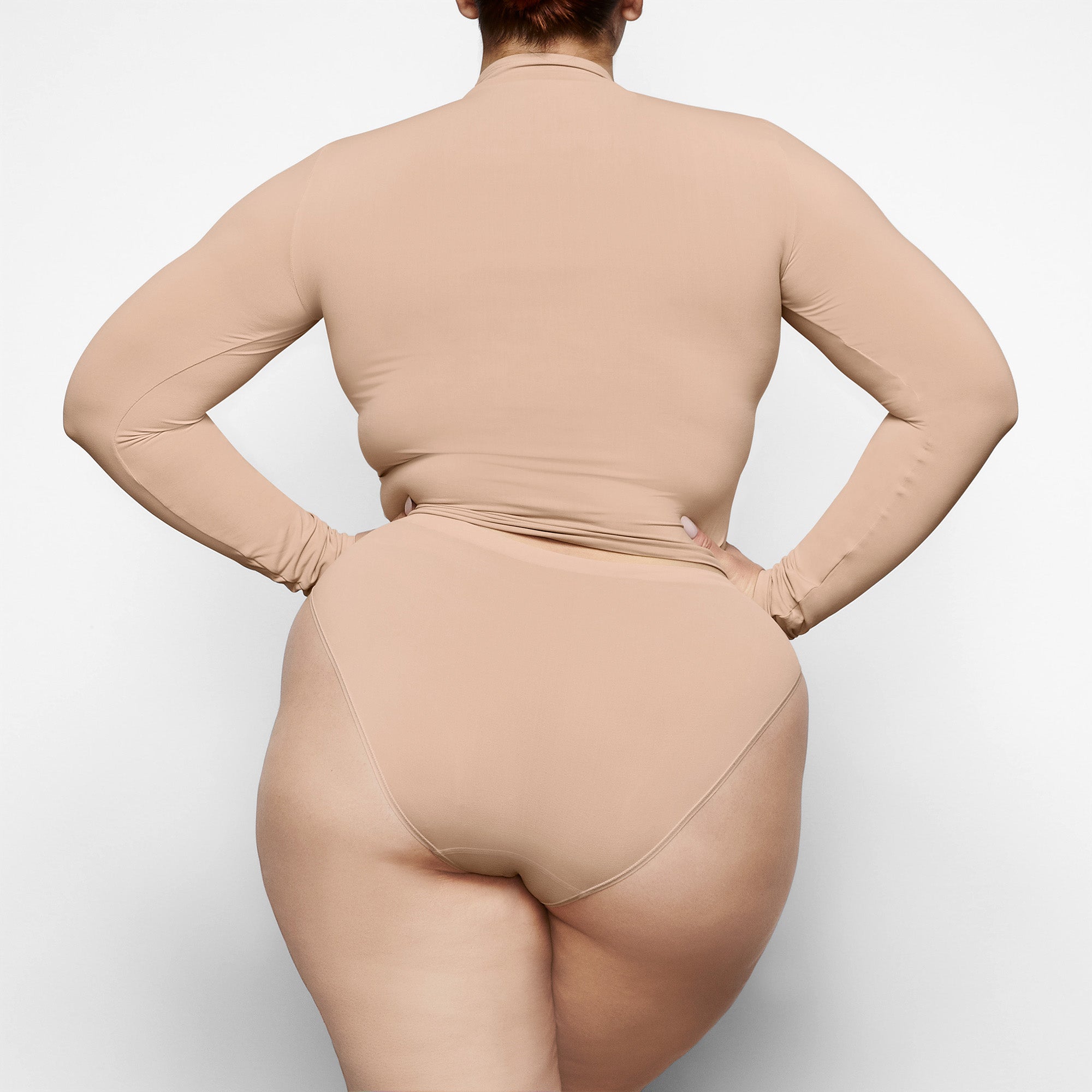 SOFT SMOOTHING SEAMLESS BRIEF | CLAY - Image 4