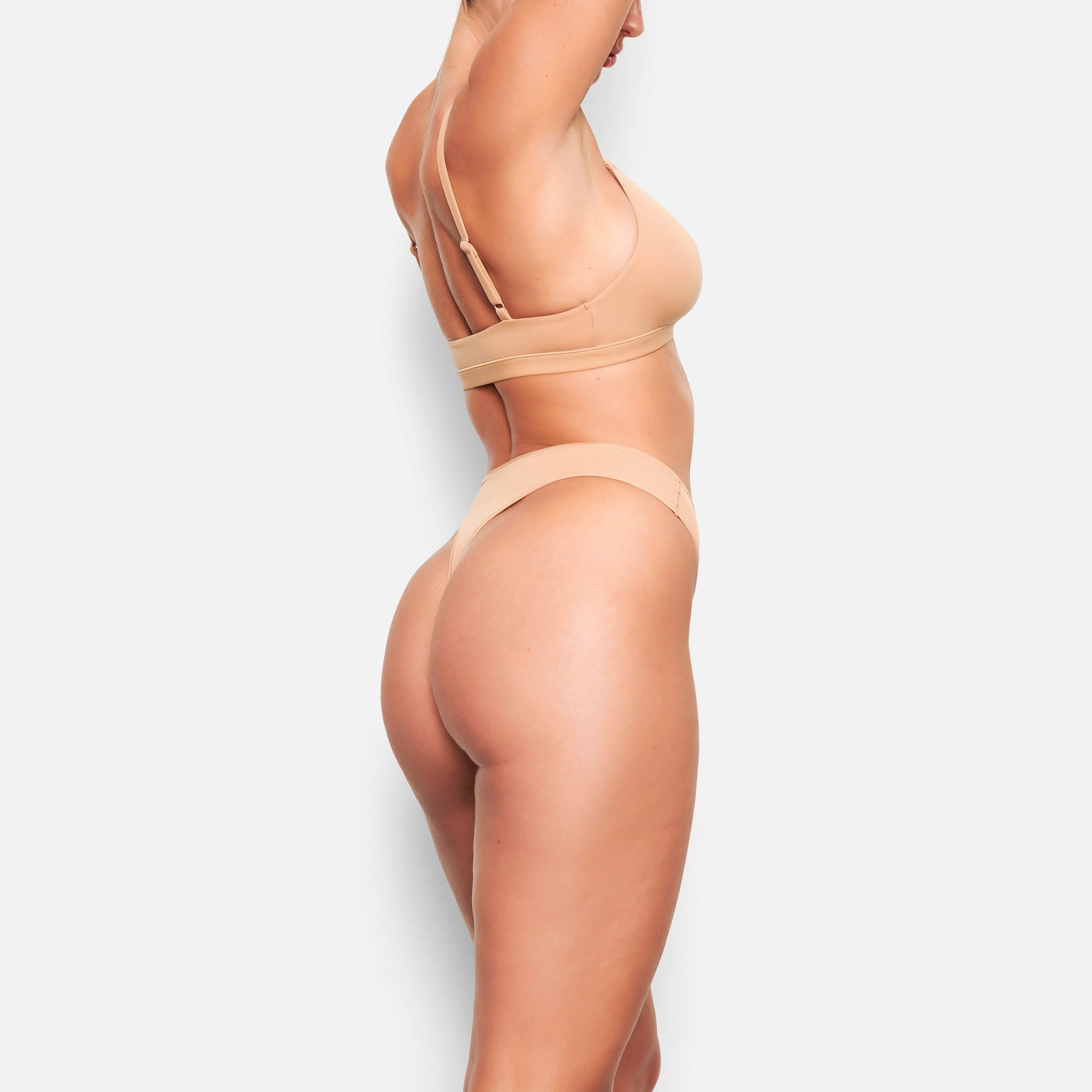 FITS EVERYBODY DIPPED FRONT THONG | OCHRE - Image 3