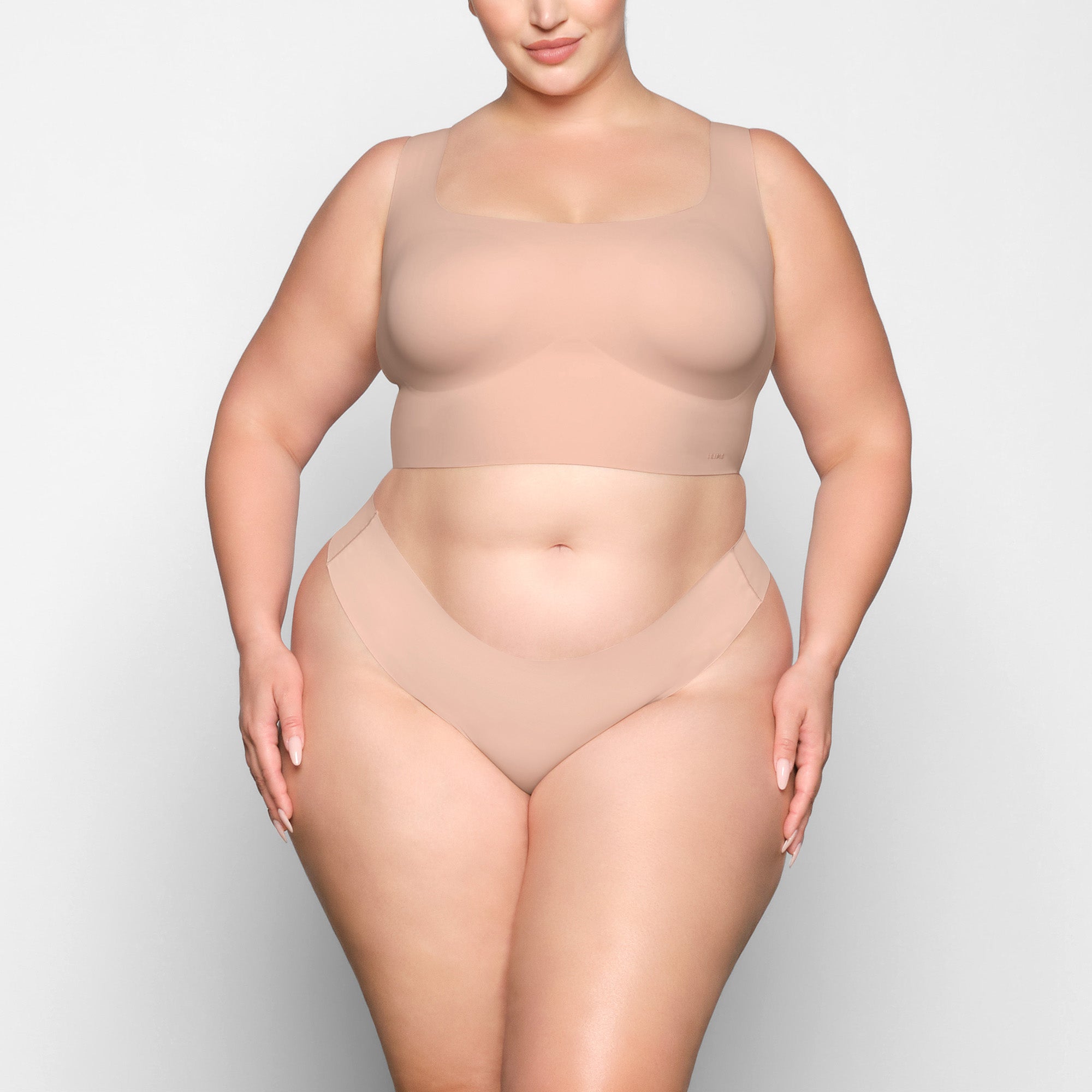 NAKED DIPPED THONG | MICA - Image 2