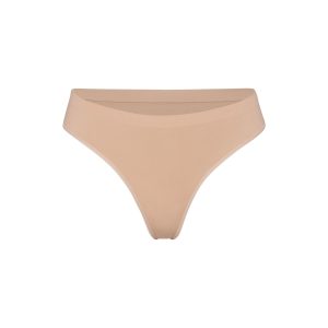 SOFT SMOOTHING SEAMLESS THONG | CLAY