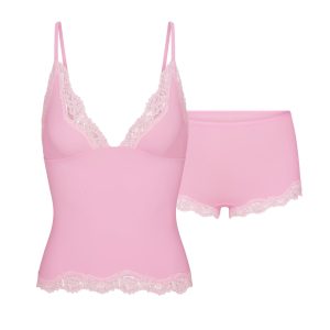 FITS EVERYBODY LACE TRIANGLE CAMI AND BOY SHORT SET | BUBBLE GUM TONAL