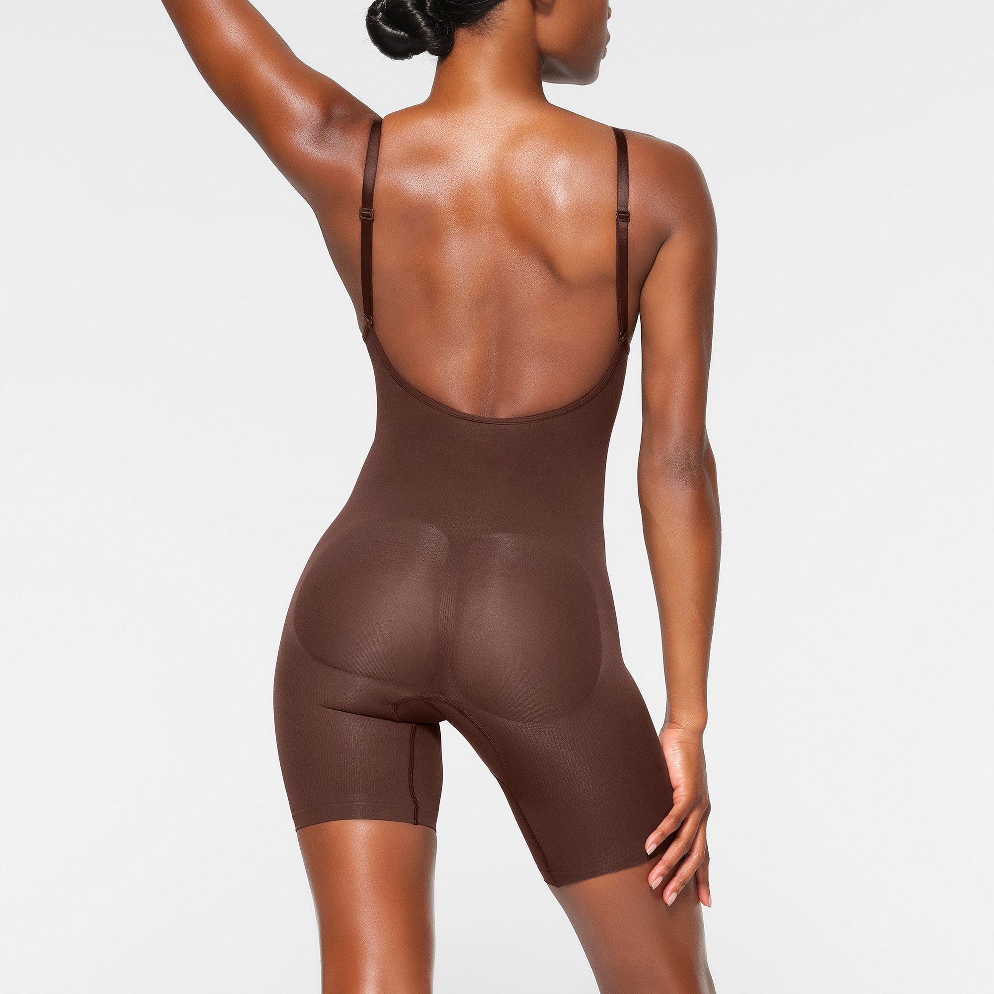 SEAMLESS SCULPT LOW BACK MID THIGH BODYSUIT | COCOA - Image 2