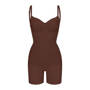 SEAMLESS SCULPT LOW BACK MID THIGH BODYSUIT | COCOA