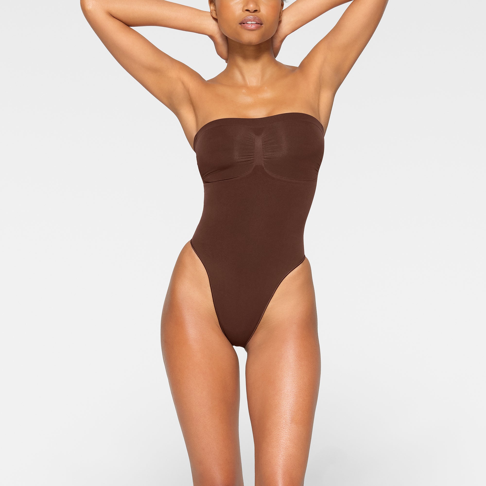 SEAMLESS SCULPT STRAPLESS THONG BODYSUIT | COCOA - Image 2
