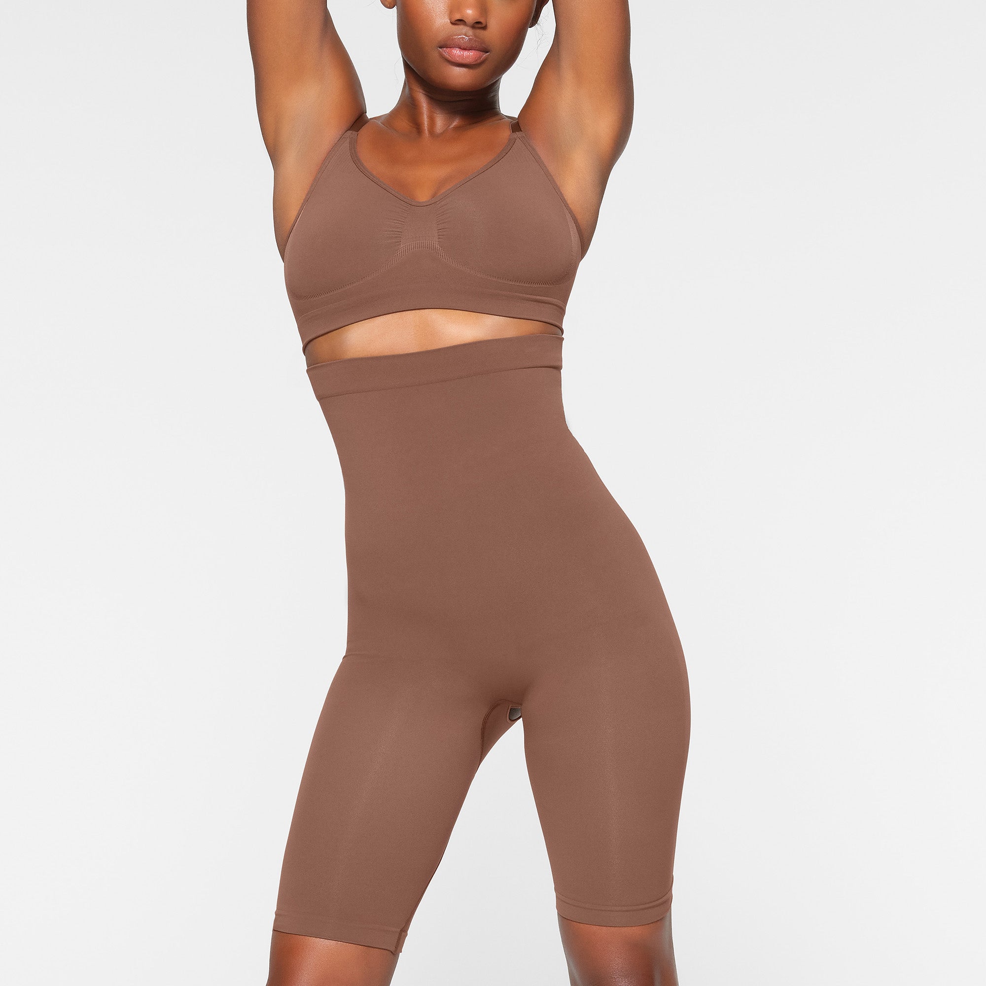 SEAMLESS SCULPT HIGH-WAISTED ABOVE THE KNEE SHORT | JASPER - Image 2