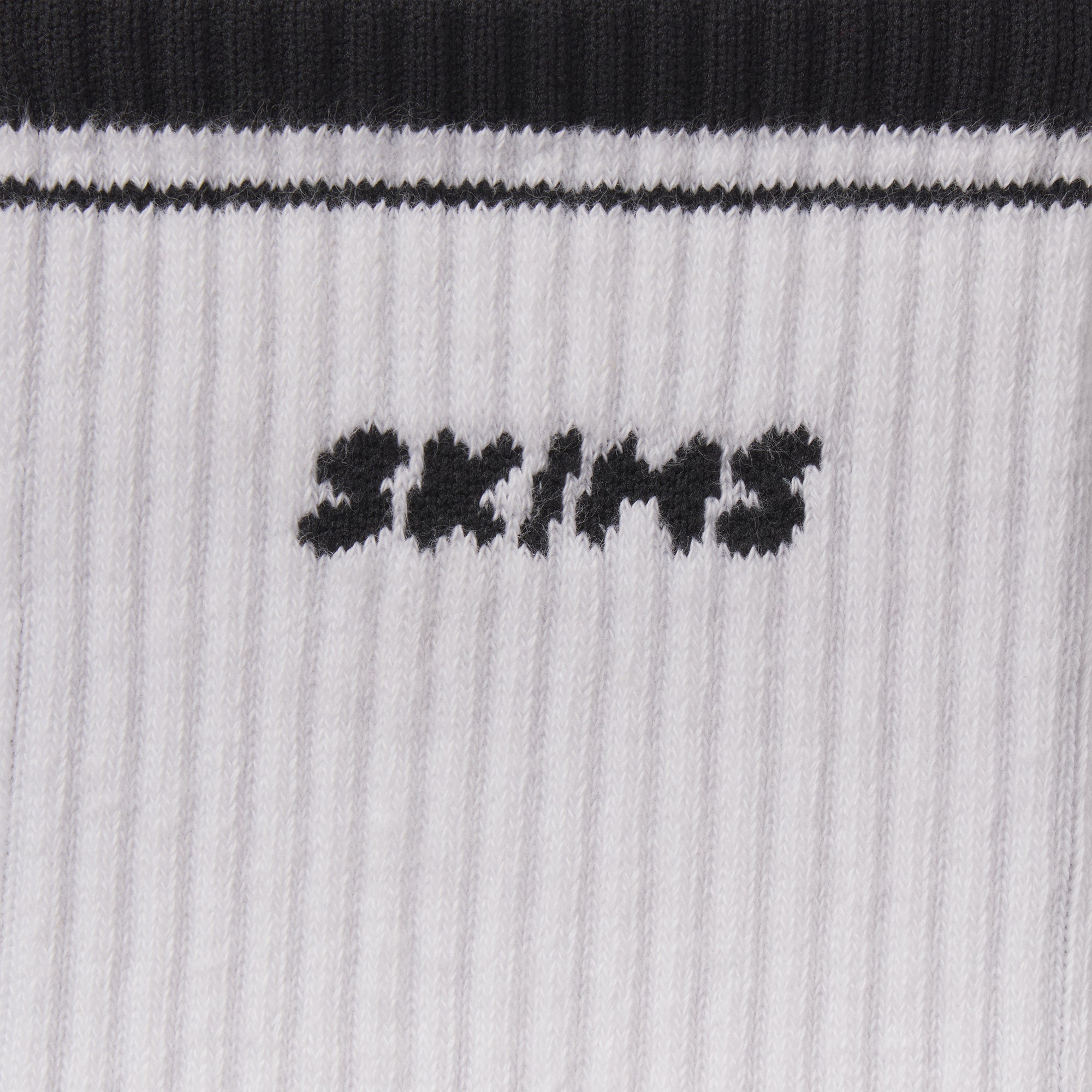 SKIMS SOCKS RIBBED QUARTER CREW LOGO SOCK | SNOW AND ONYX - Image 4