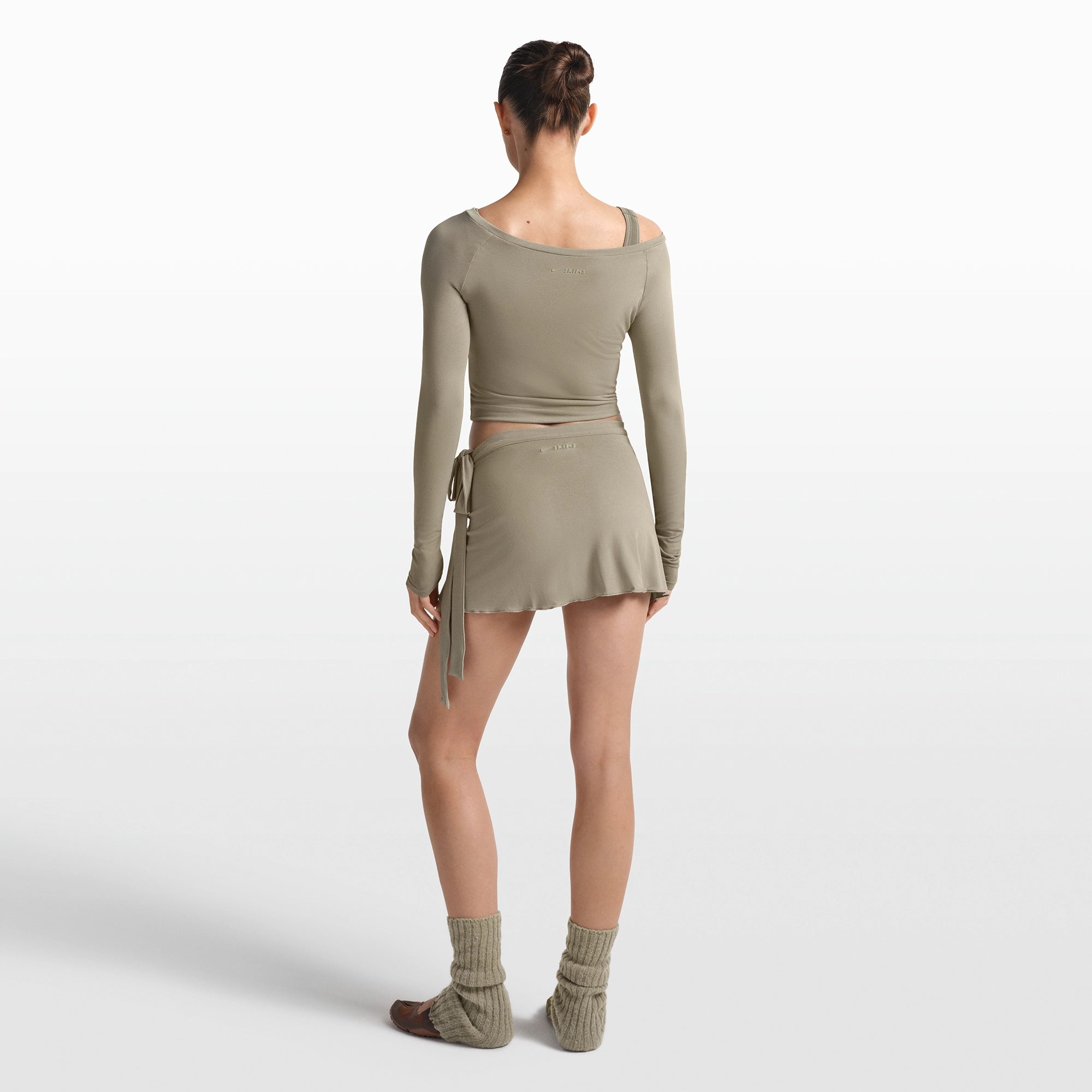 NikeSKIMS STRETCH KNIT WRAP SKIRT | DUNE - Image 6