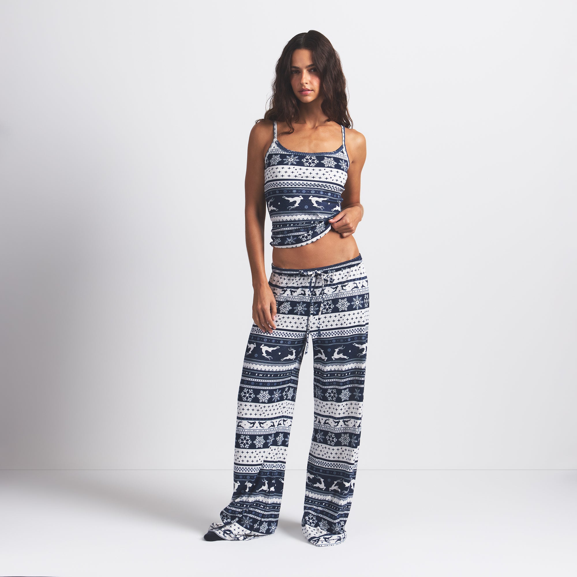 LOGO PLUSH POINTELLE CAMI | NAVY DEER FAIR ISLE - Image 2
