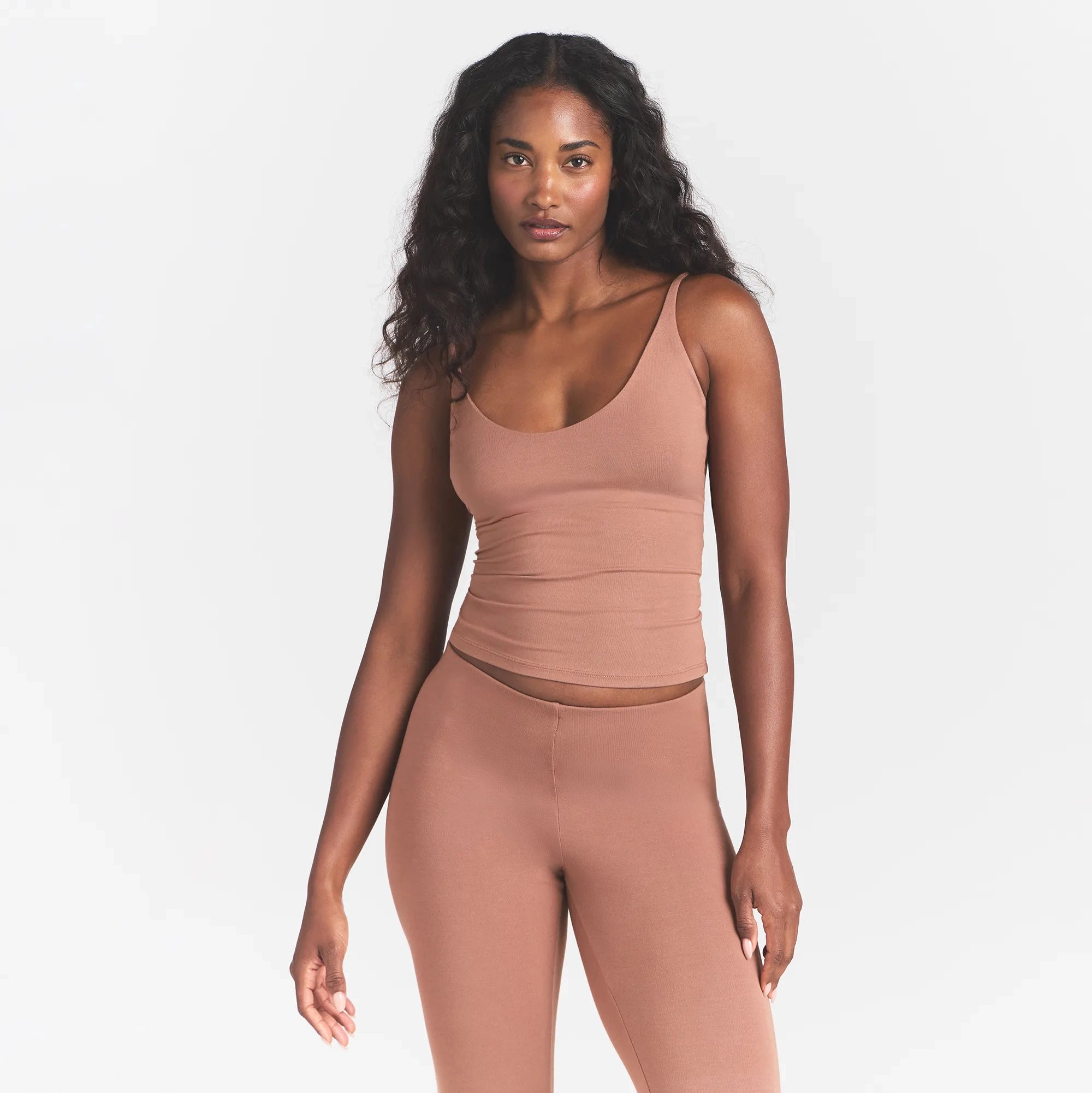 SMOOTH LAYERS SCOOP NECK CAMI | NUTMEG - Image 3