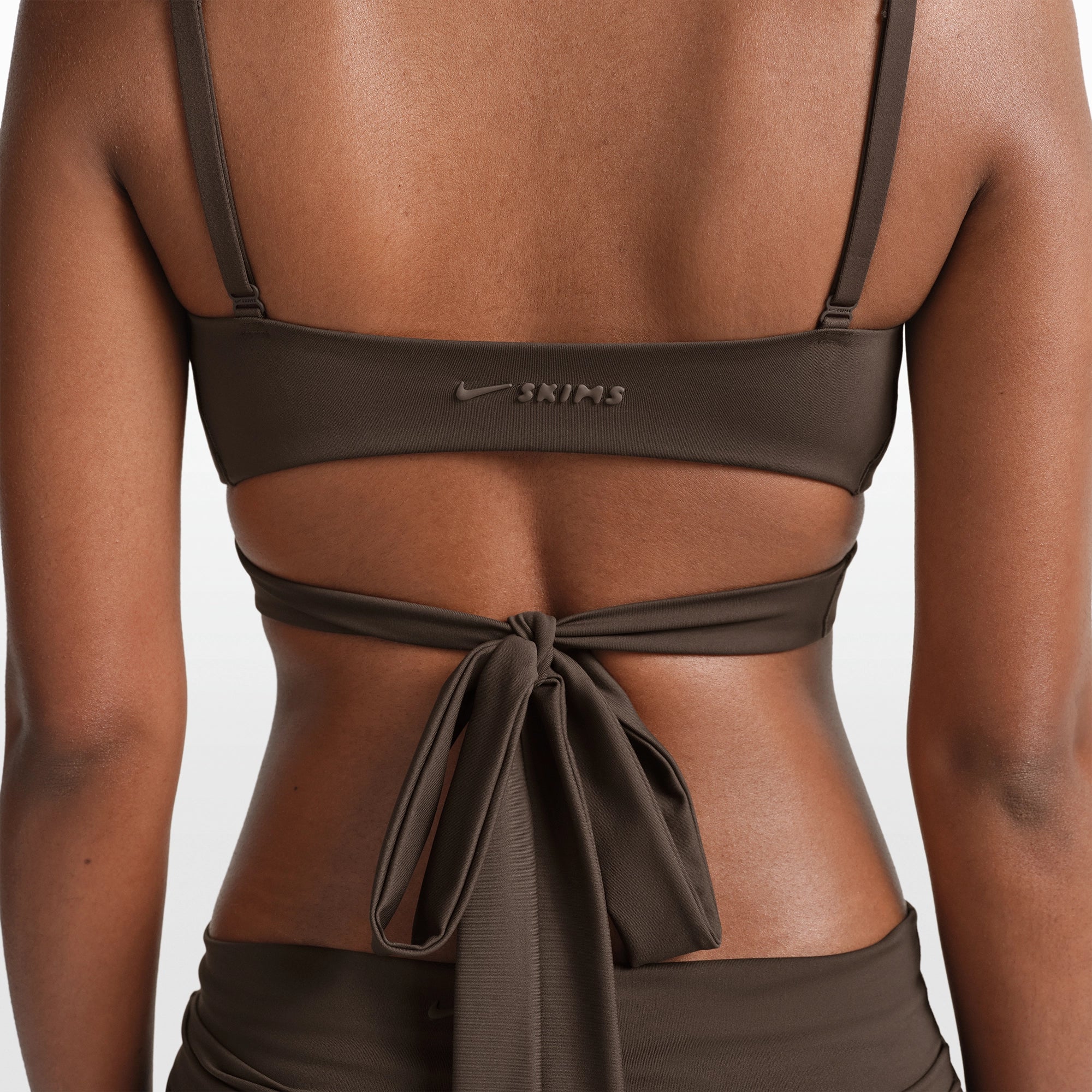 NikeSKIMS MATTE WRAP FRONT BRA | DARK SEPIA - Image 4