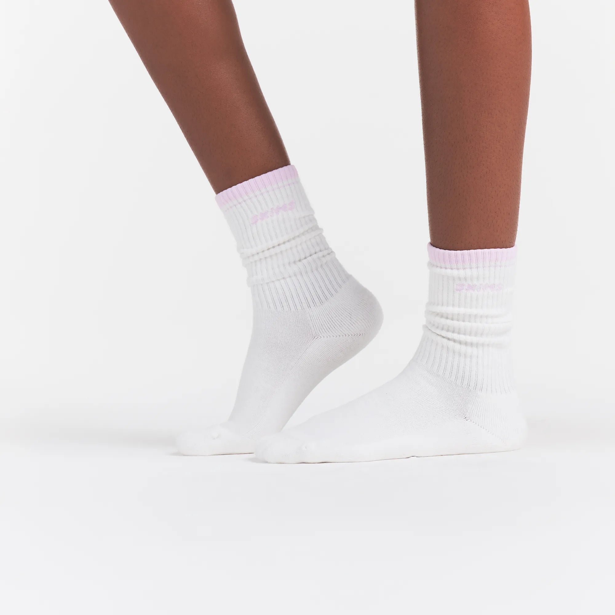 SKIMS SOCKS RIBBED CREW LOGO SOCK | SNOW AND CHERRY BLOSSOM - Image 2