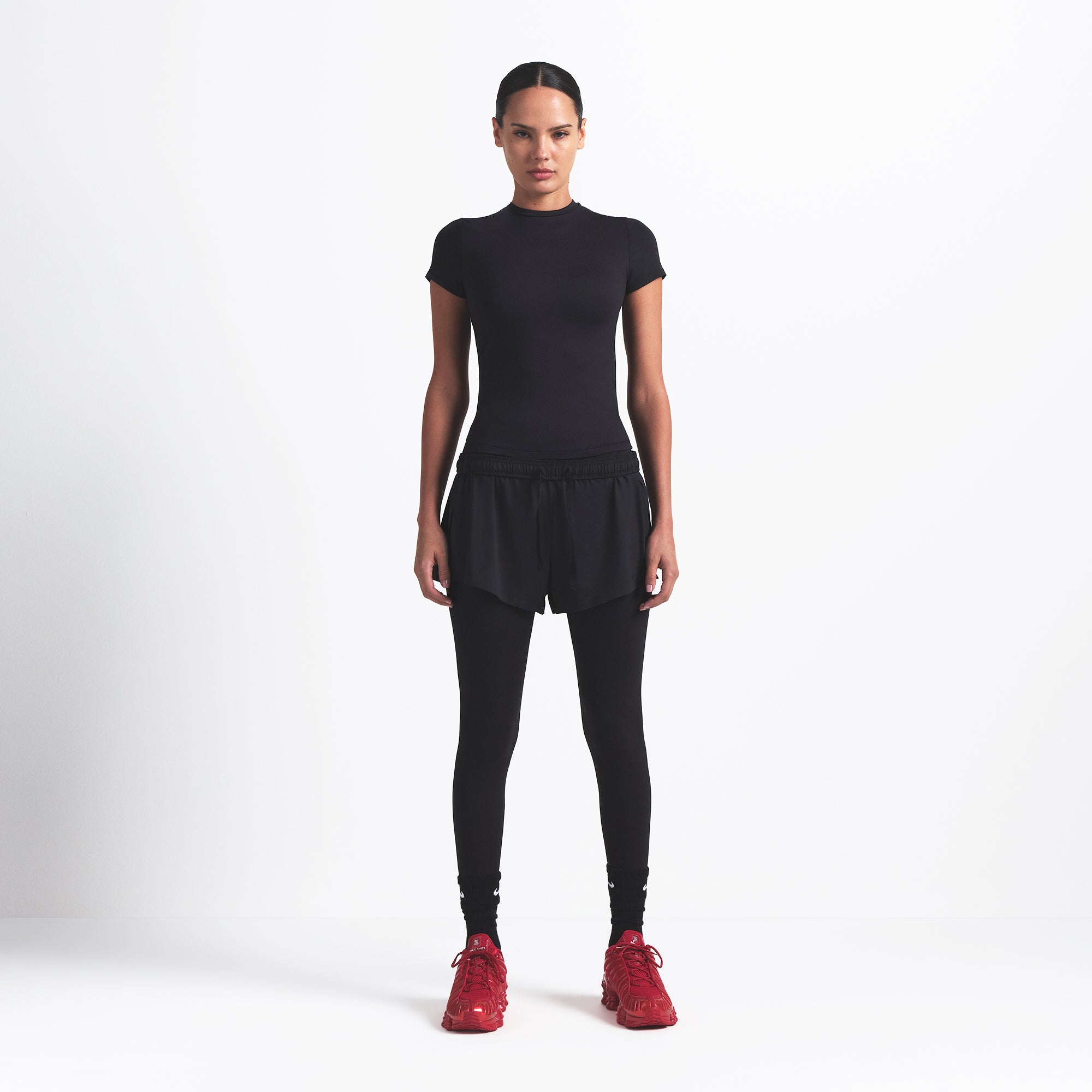 NikeSKIMS MATTE PADDED BABY T-SHIRT | OBSIDIAN - Image 2