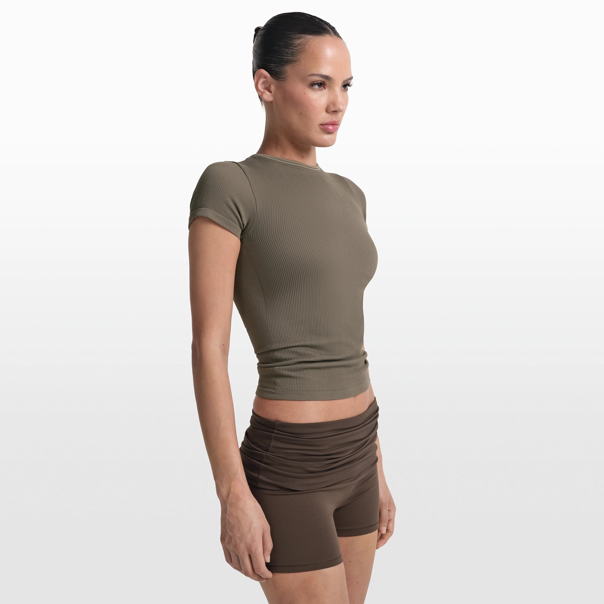 NikeSKIMS RIBBED SEAMLESS BABY T-SHIRT | DUSTY OAKMOSS - Image 5