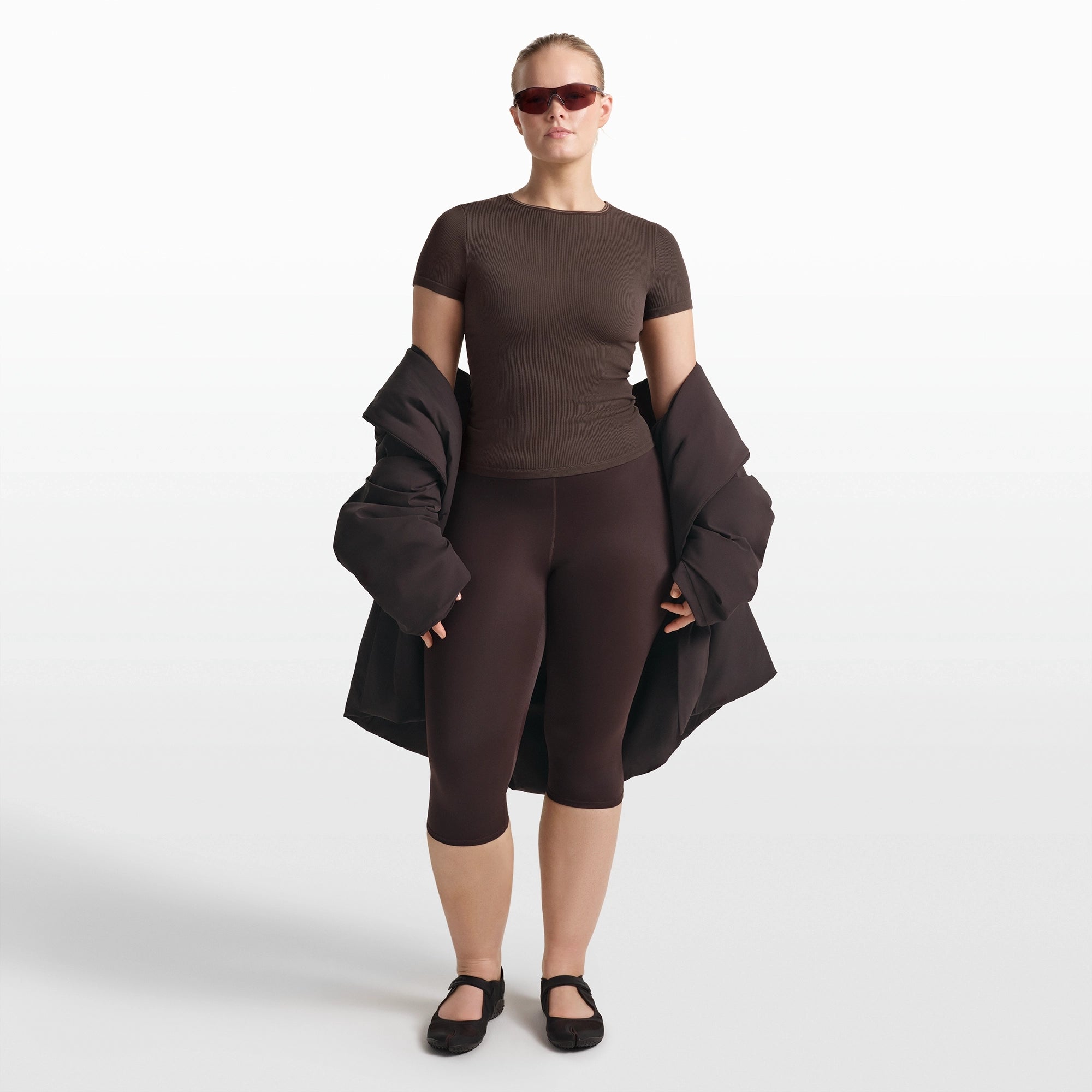 NikeSKIMS RIBBED SEAMLESS BABY T-SHIRT | PHOENIX - Image 2