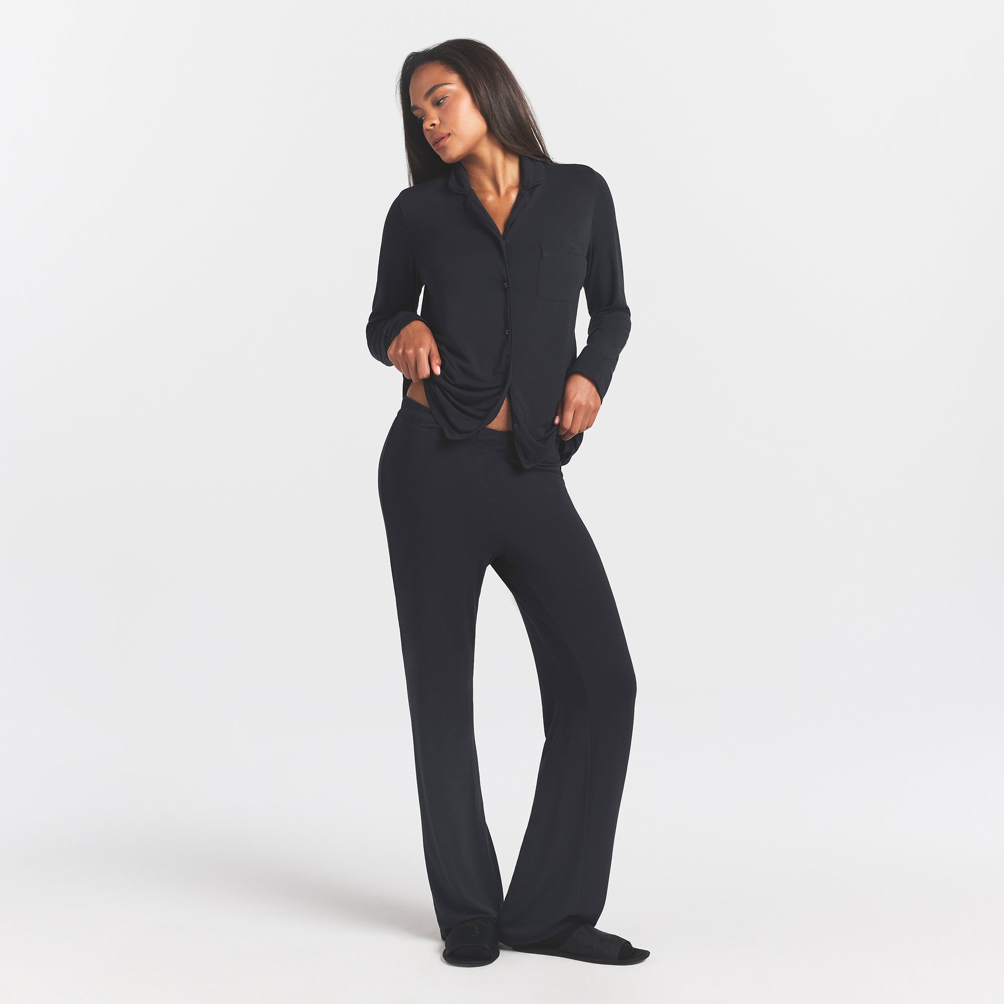 SKIMS SLEEP LONG SLEEVE BUTTON UP SET | ONYX - Image 3