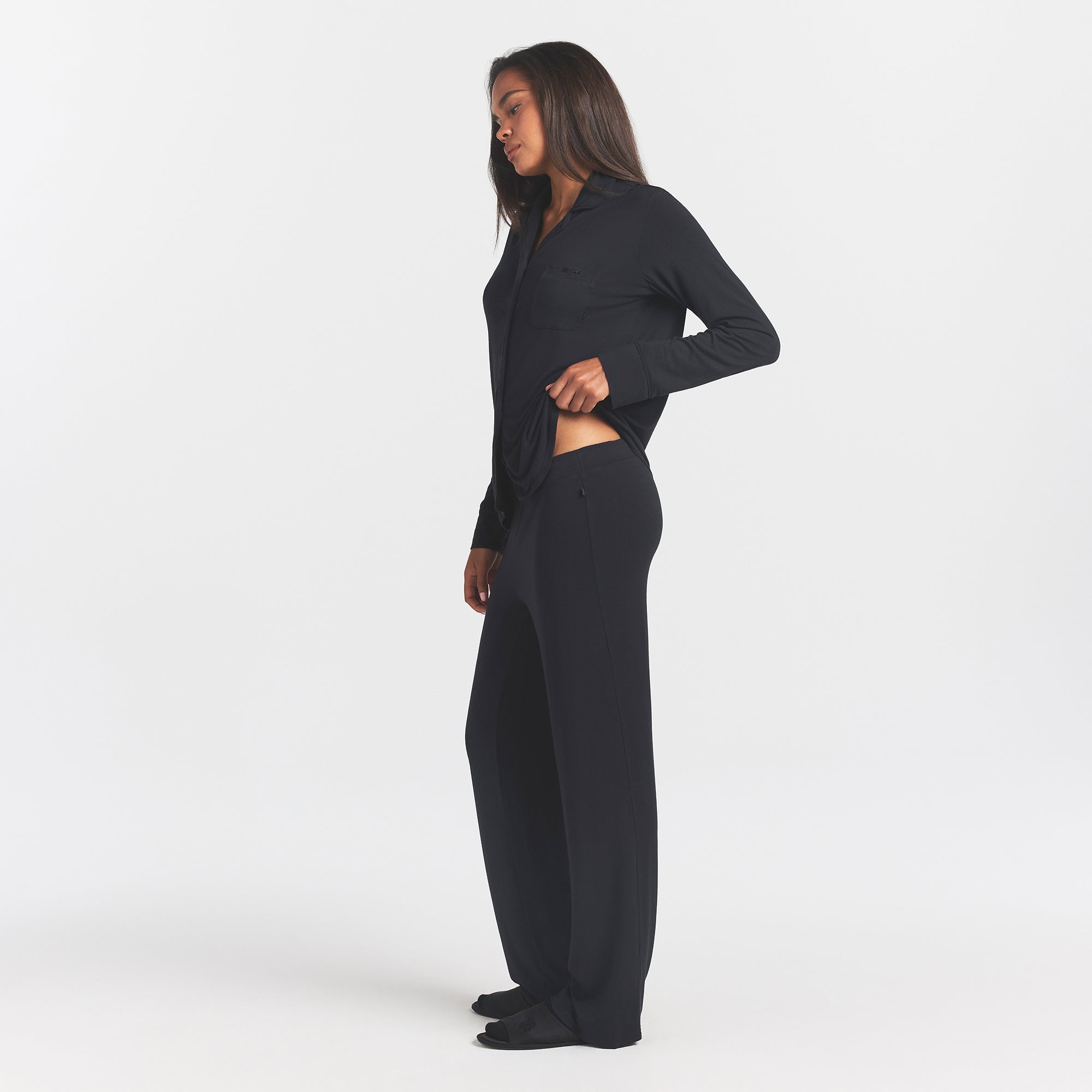 SKIMS SLEEP LONG SLEEVE BUTTON UP SET | ONYX - Image 4