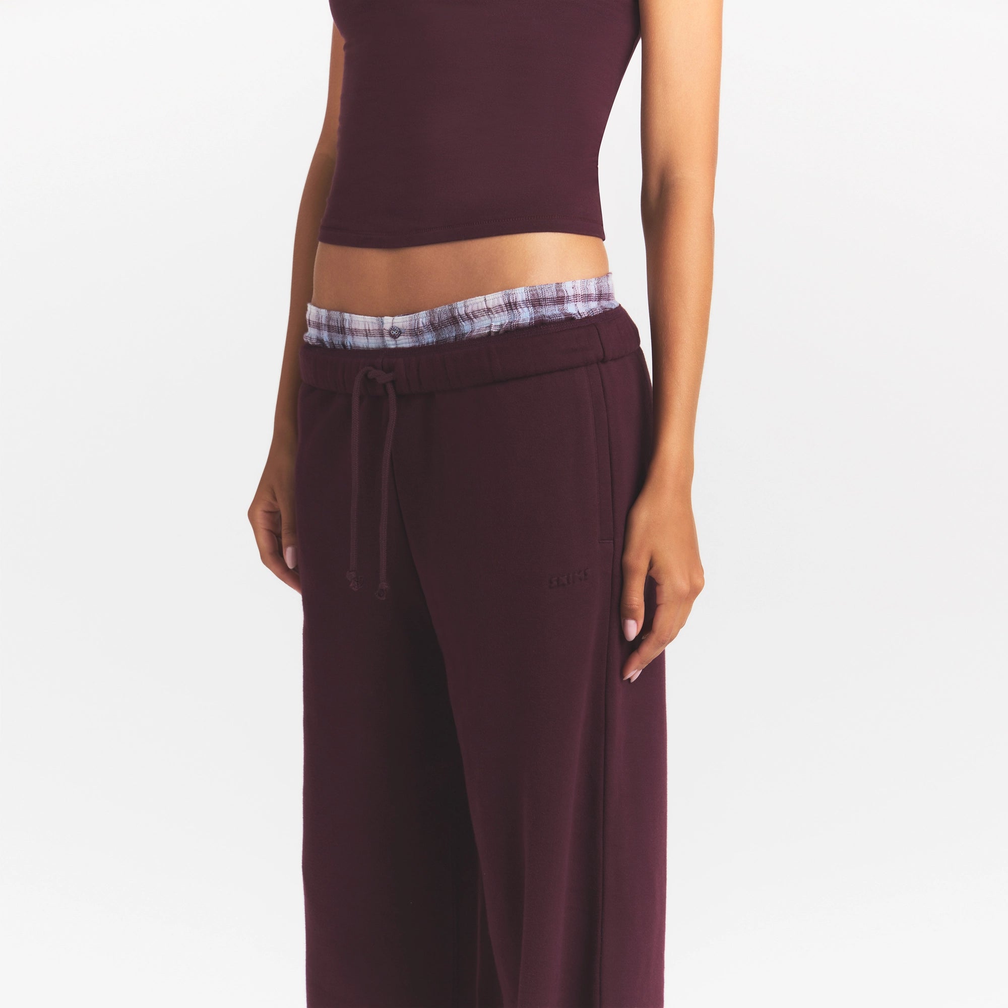 COTTON FLEECE CLASSIC STRAIGHT LEG PANT | CURRANT - Image 5