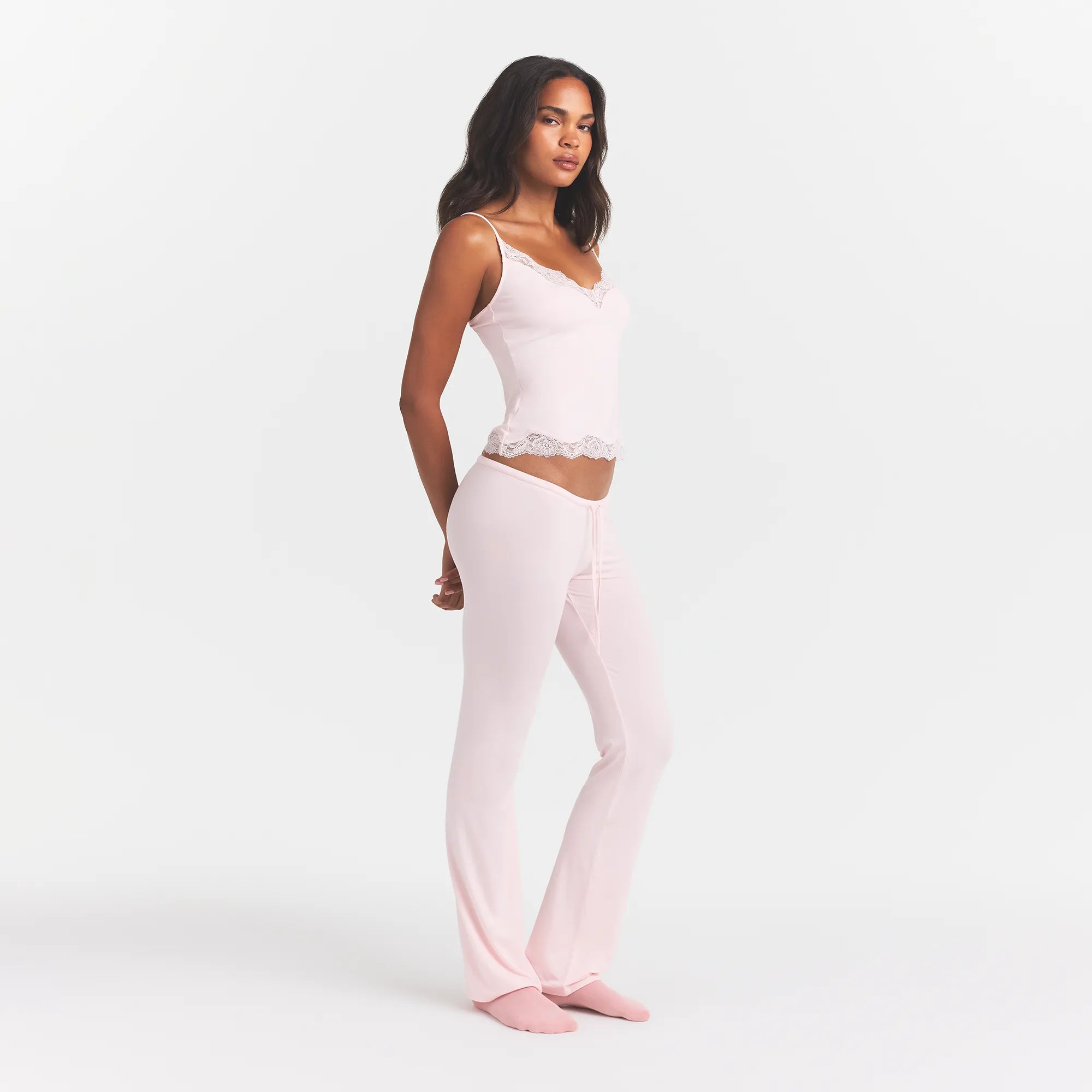 SKIMS SLEEP LACE CAMI AND PANT SET | BARELY PINK - Image 3