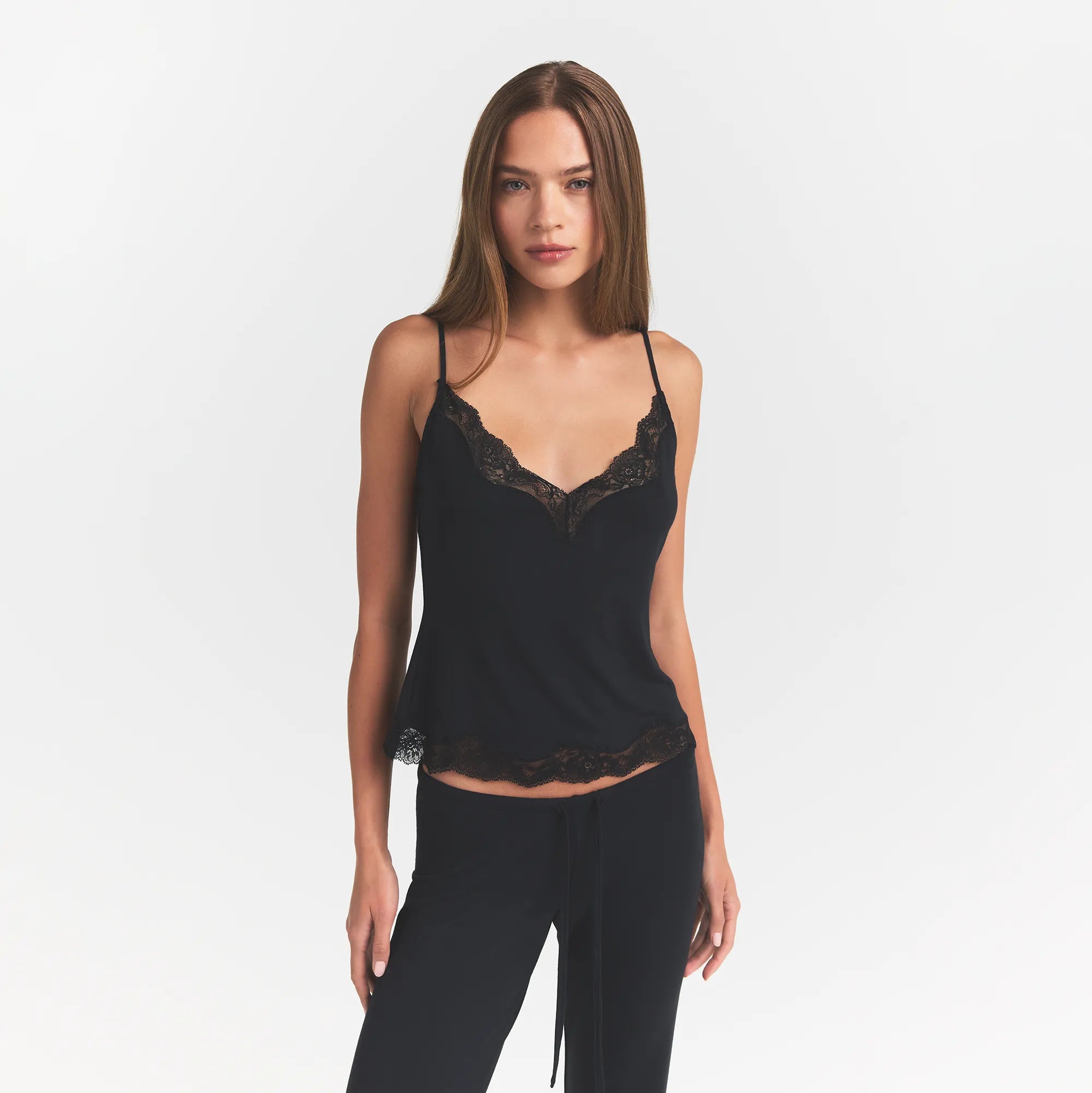 SKIMS SLEEP LACE CAMI AND PANT SET | ONYX - Image 3