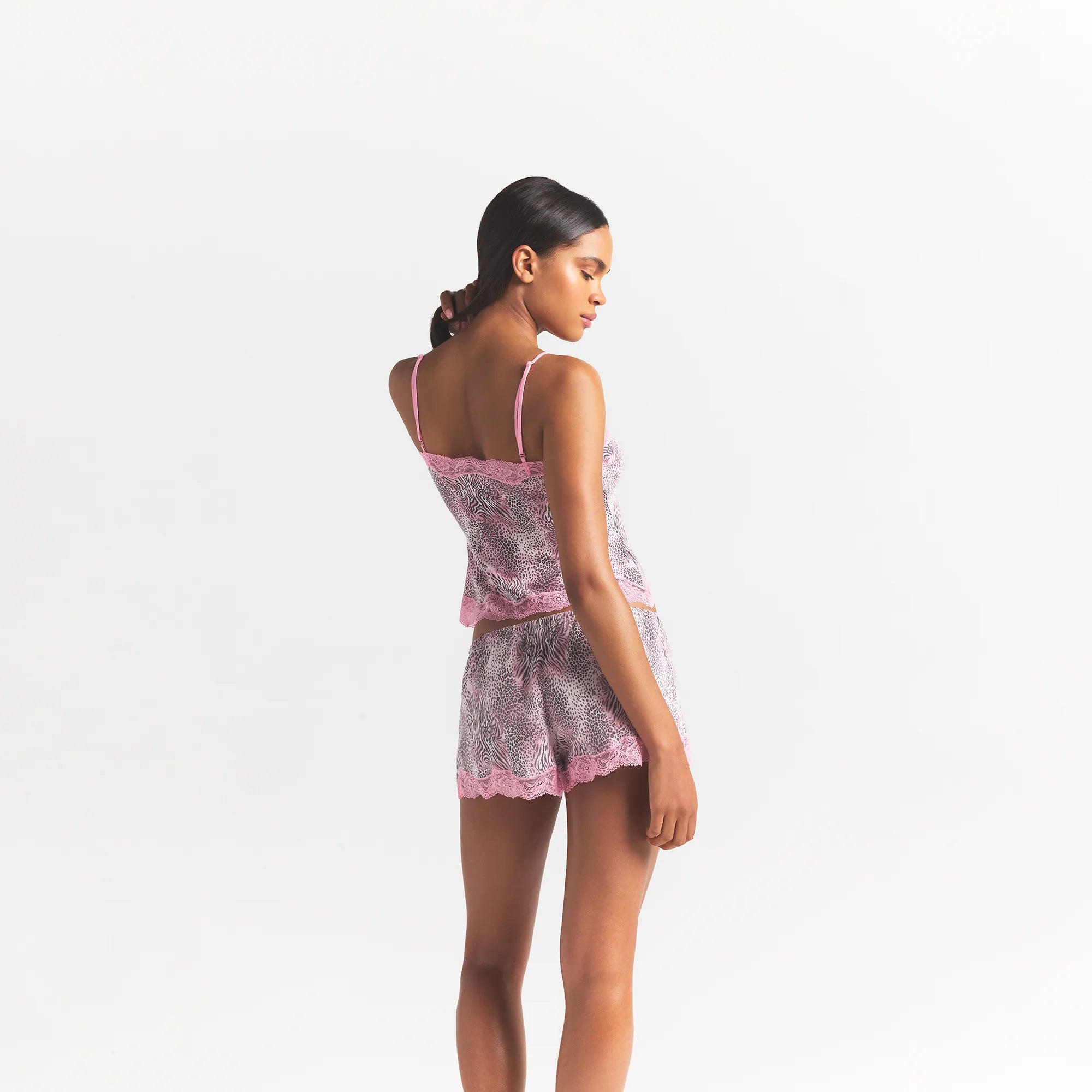 SKIMS SLEEP LACE CAMI AND SHORT SET | BLOOM MINI MULTI ANIMAL - Image 5