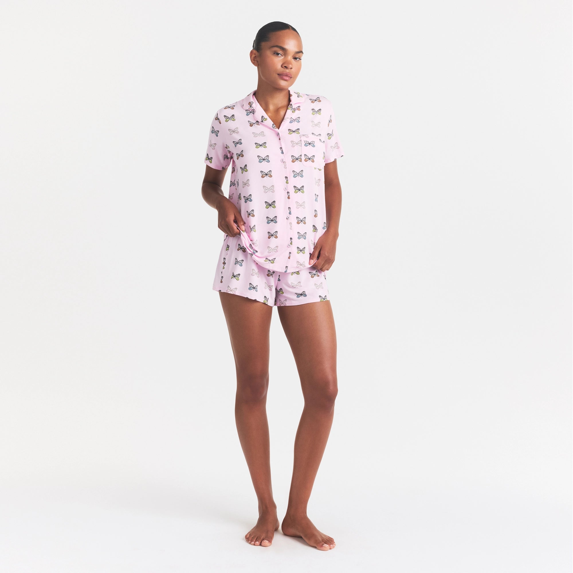 SKIMS SLEEP SHORT SLEEVE BUTTON UP SET | PEONY BUTTERFLY PRINT - Image 2
