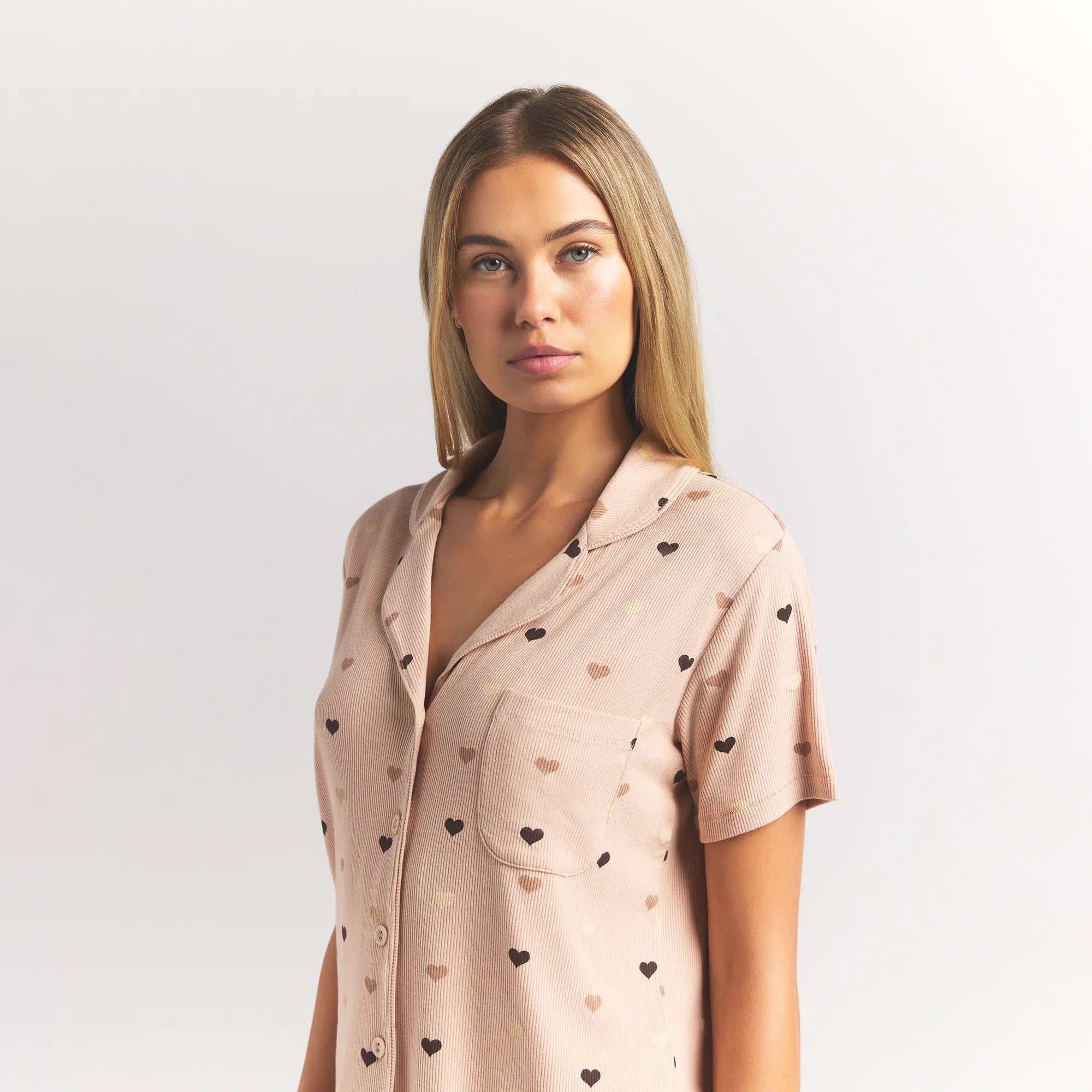 SOFT LOUNGE SHORT SLEEP SET | MICA MINI HEART HALFDROP - Image 4