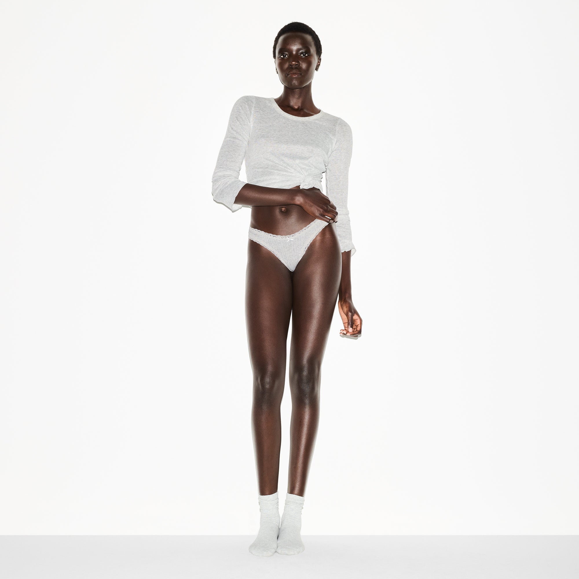 LIGHTWEIGHT COTTON POINTELLE LACE THONG | LIGHT HEATHER GREY - Image 2